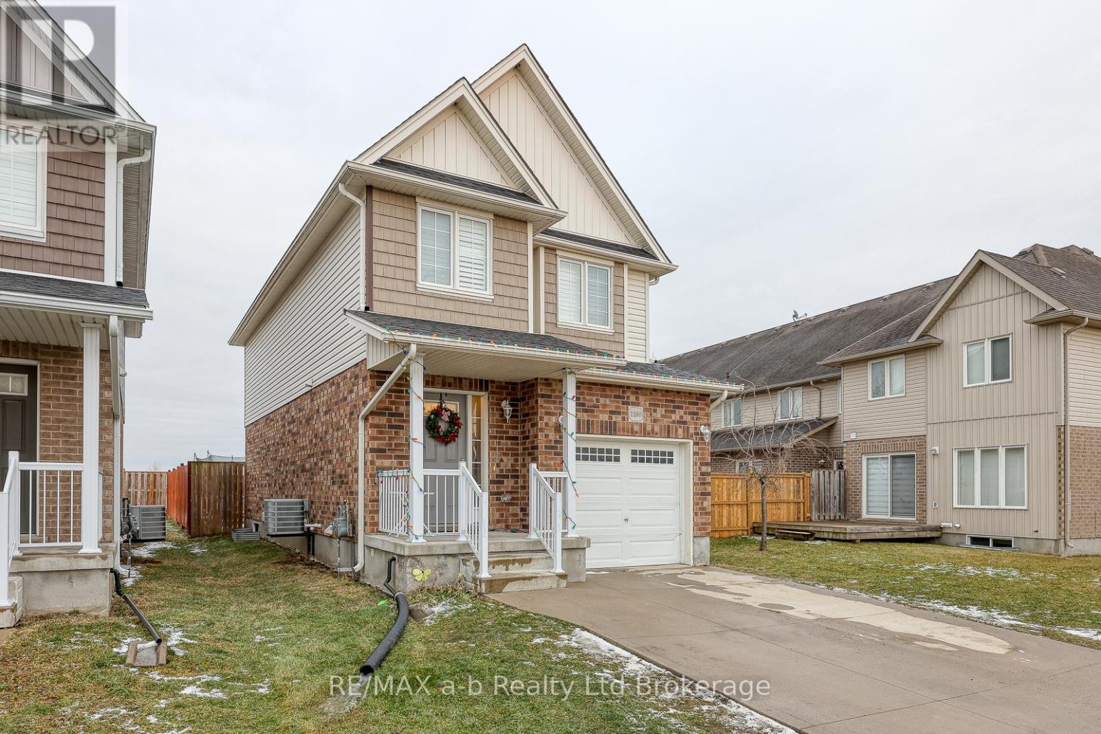 1160 CAEN AVENUE, Woodstock, Ontario