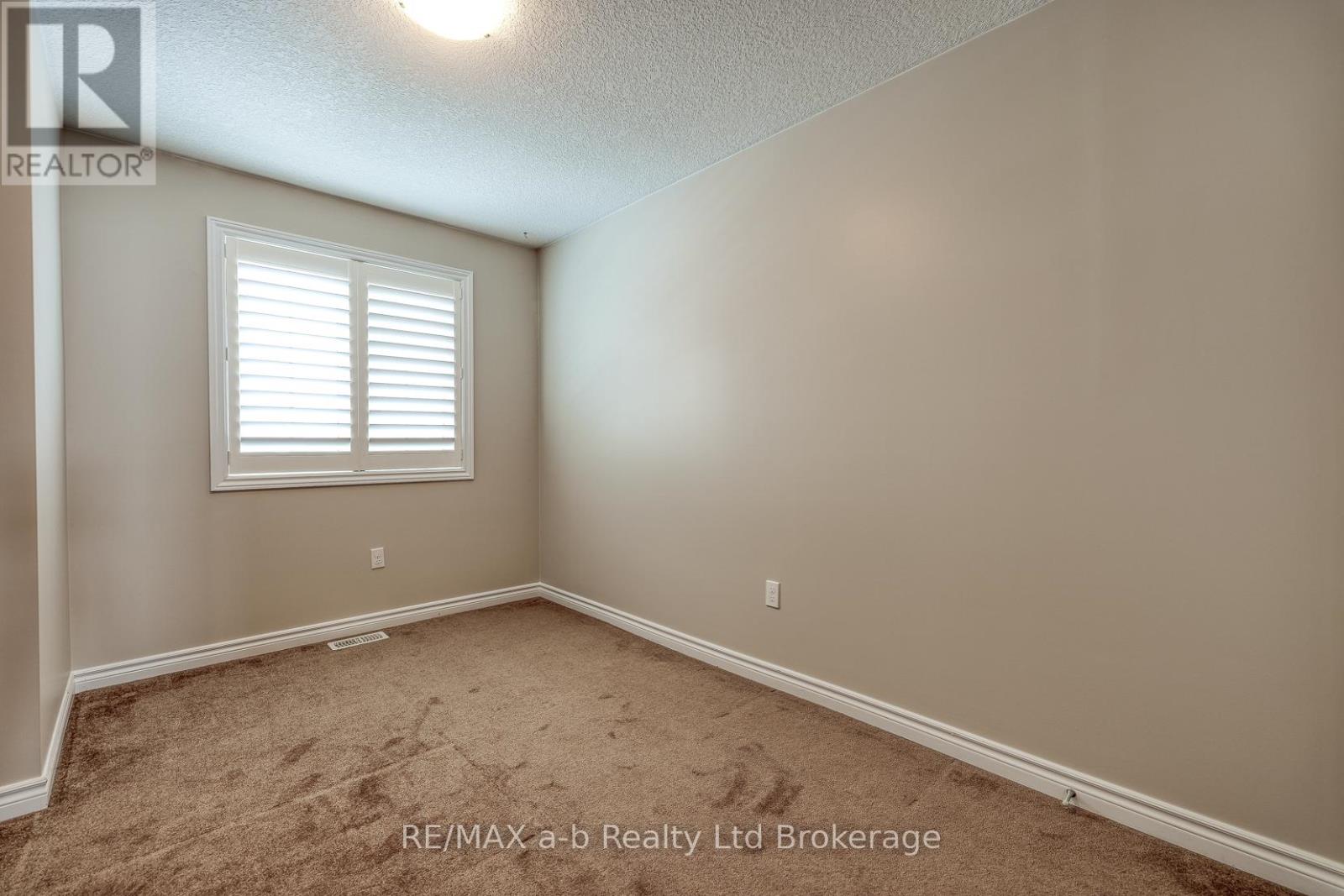 1160 Caen Avenue, Woodstock, Ontario  N4T 0G3 - Photo 20 - X12797480