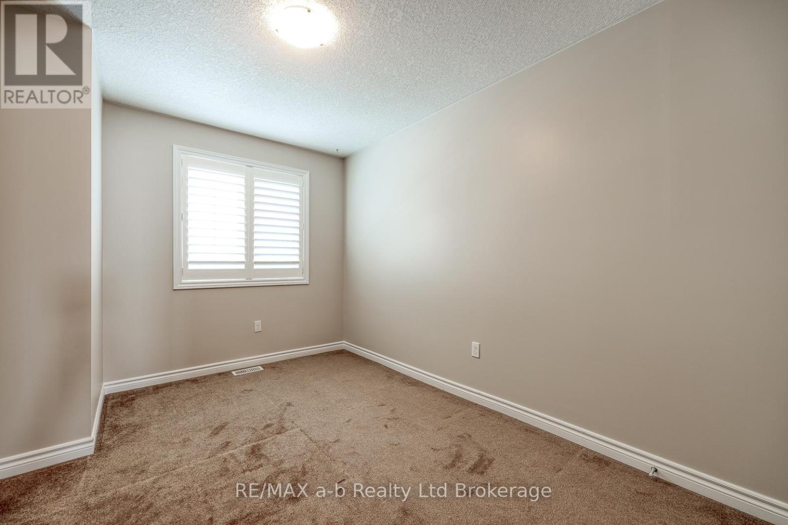 1160 Caen Avenue, Woodstock, Ontario  N4T 0G3 - Photo 21 - X12797480