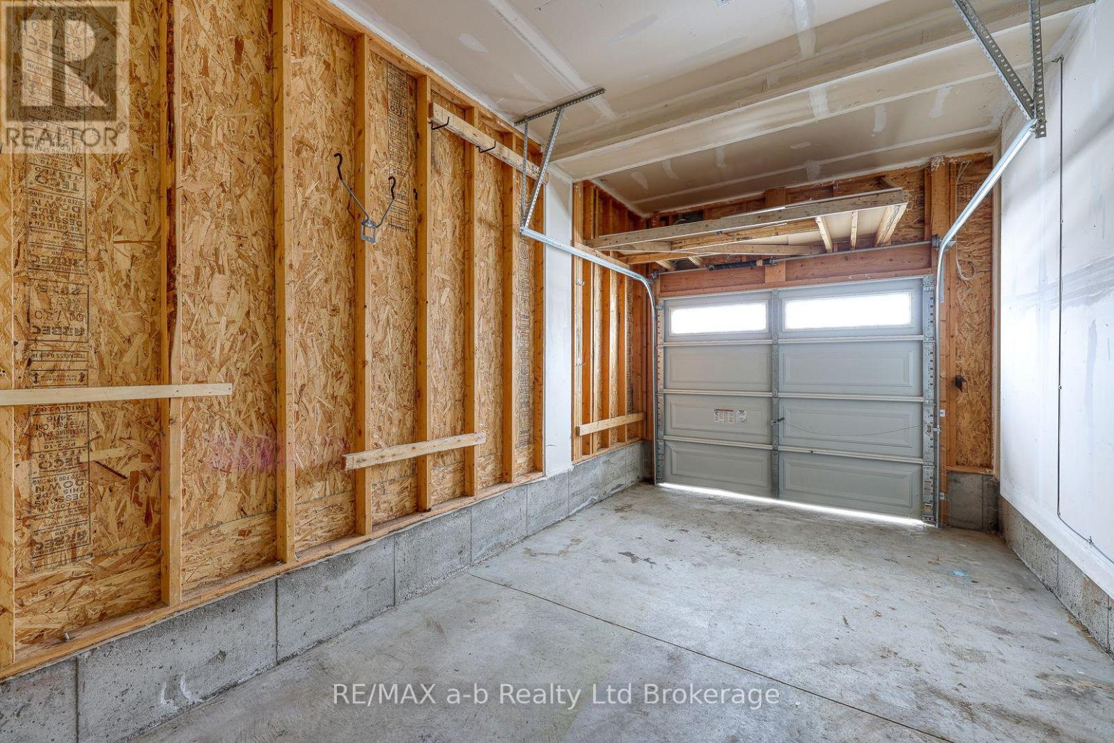 1160 Caen Avenue, Woodstock, Ontario  N4T 0G3 - Photo 29 - X12797480