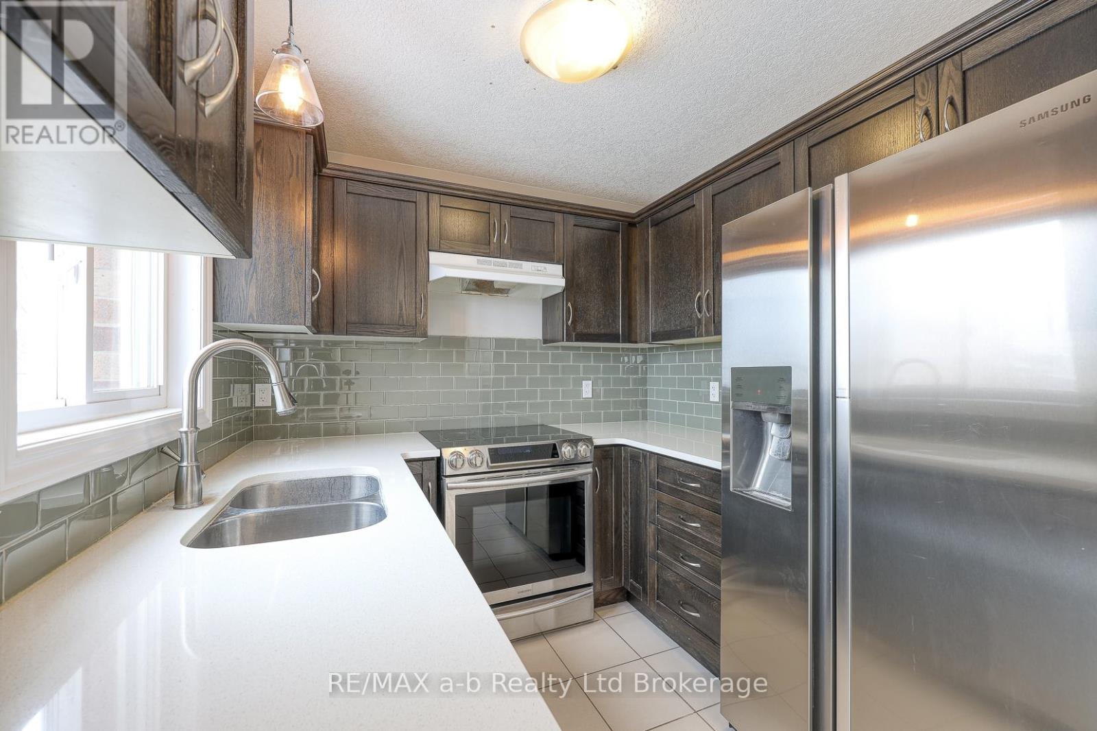 1160 Caen Avenue, Woodstock, Ontario  N4T 0G3 - Photo 9 - X12797480