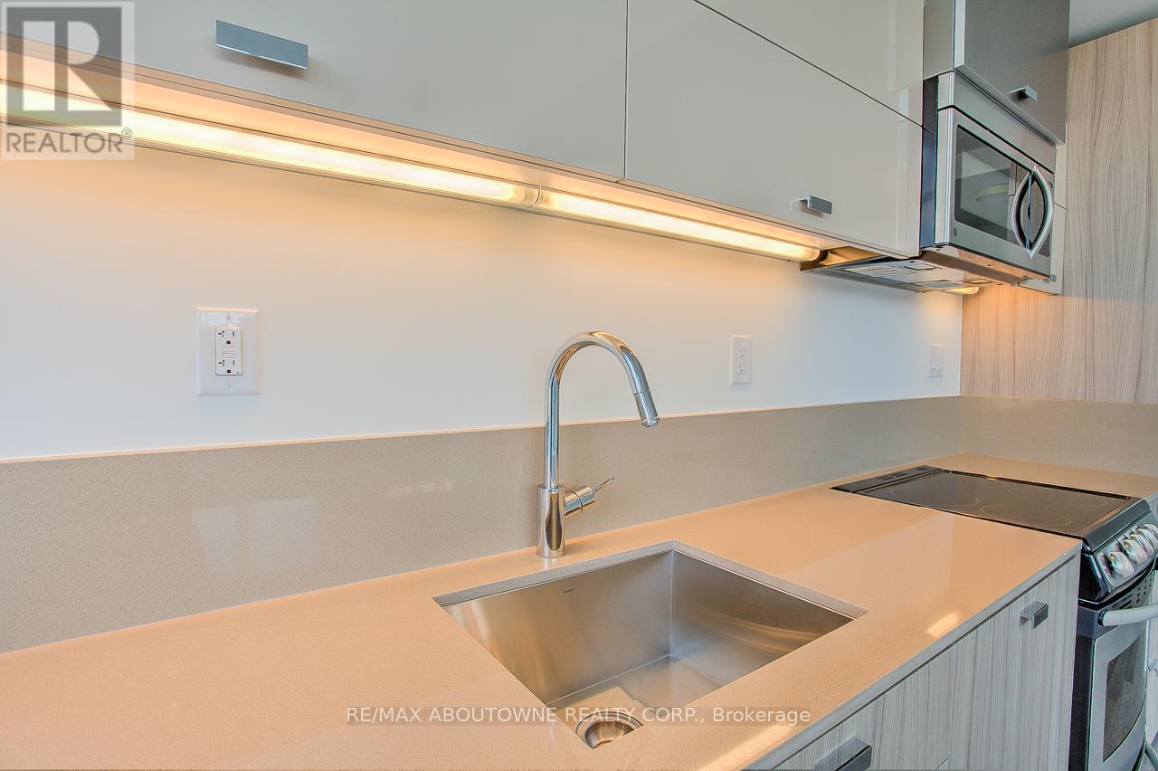 802 - 290 Adelaide Street W, Toronto, Ontario  M5V 0P3 - Photo 4 - C12797132