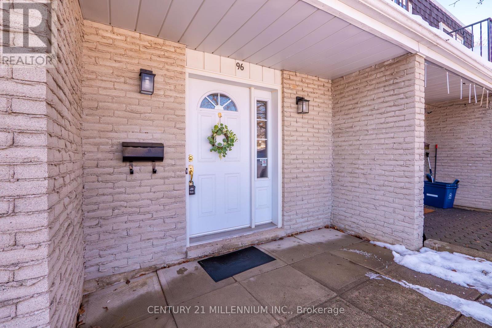 96 Shadeland Crescent, Kitchener, Ontario  N2M 2H9 - Photo 3 - X12794178