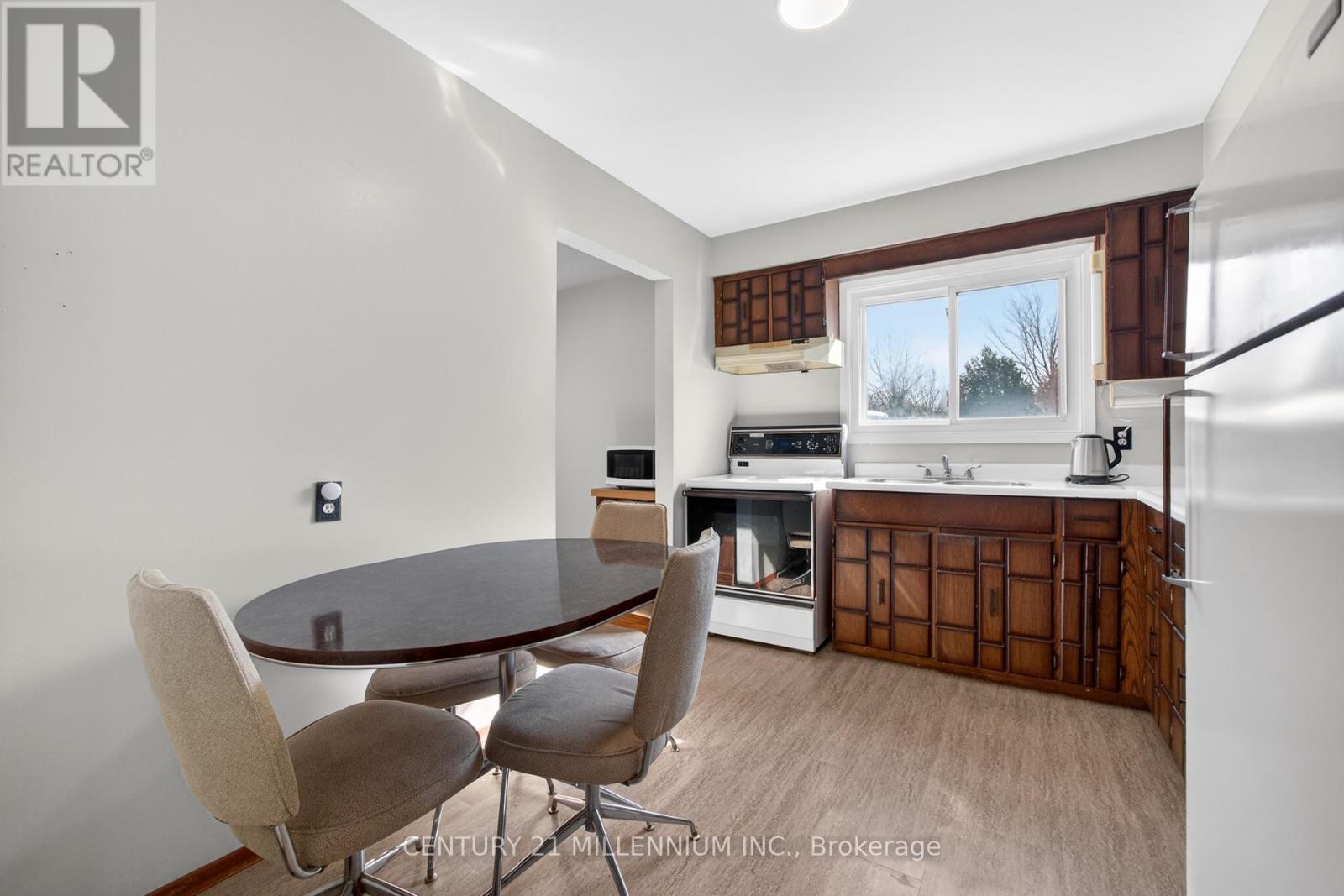 96 Shadeland Crescent, Kitchener, Ontario  N2M 2H9 - Photo 16 - X12794178