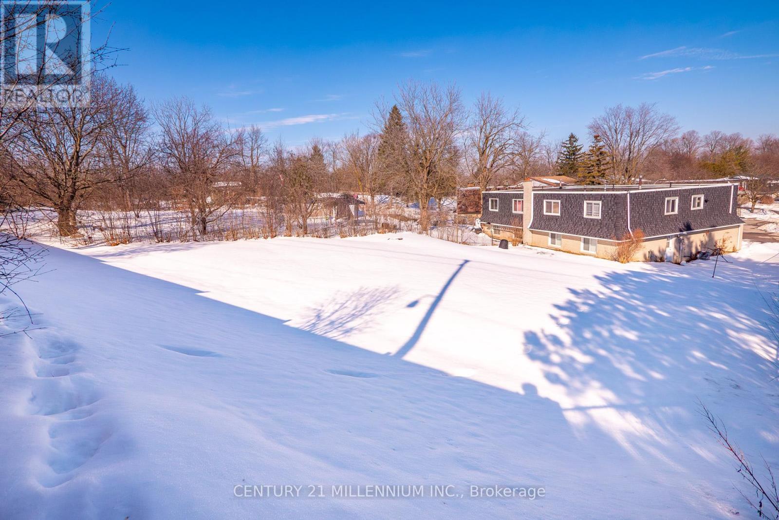 96 Shadeland Crescent, Kitchener, Ontario  N2M 2H9 - Photo 34 - X12794178