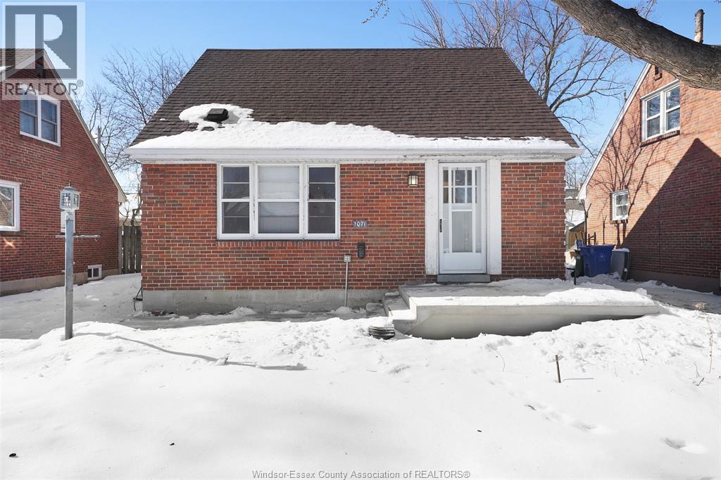 1071 Villaire, Windsor, Ontario  N8S 2J7 - Photo 2 - 26003464