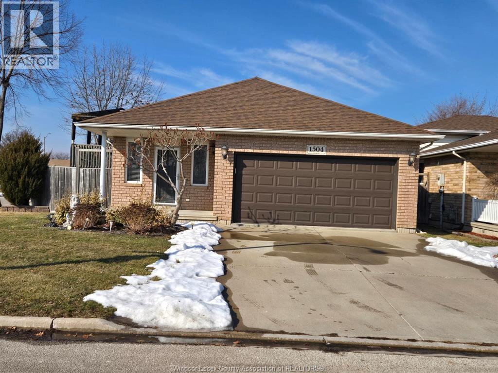 1504 FULLER CRESCENT, Windsor, Ontario