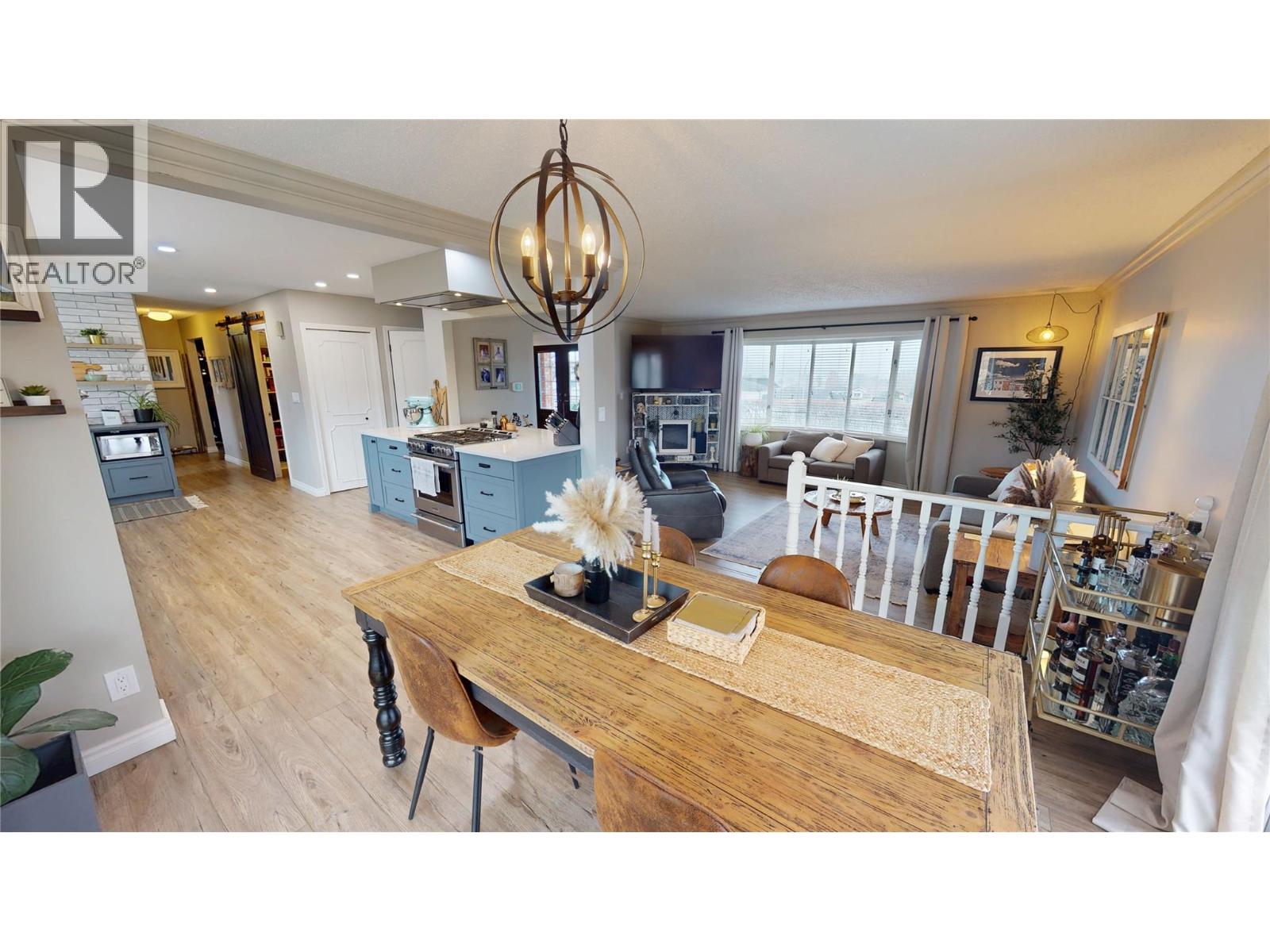 2211 9th Street S, Cranbrook, British Columbia  V1C 6Y7 - Photo 8 - 10375998