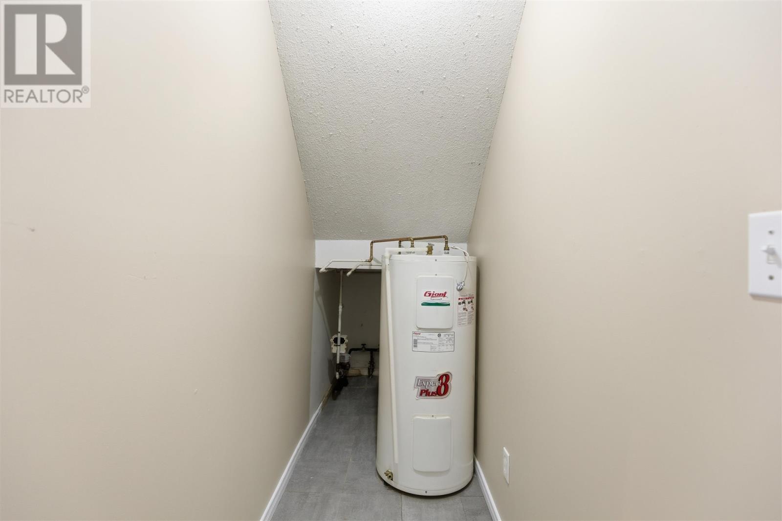 30-32 Wemyss St, Sault Ste. Marie, Ontario  P6B 1B3 - Photo 12 - SM260314