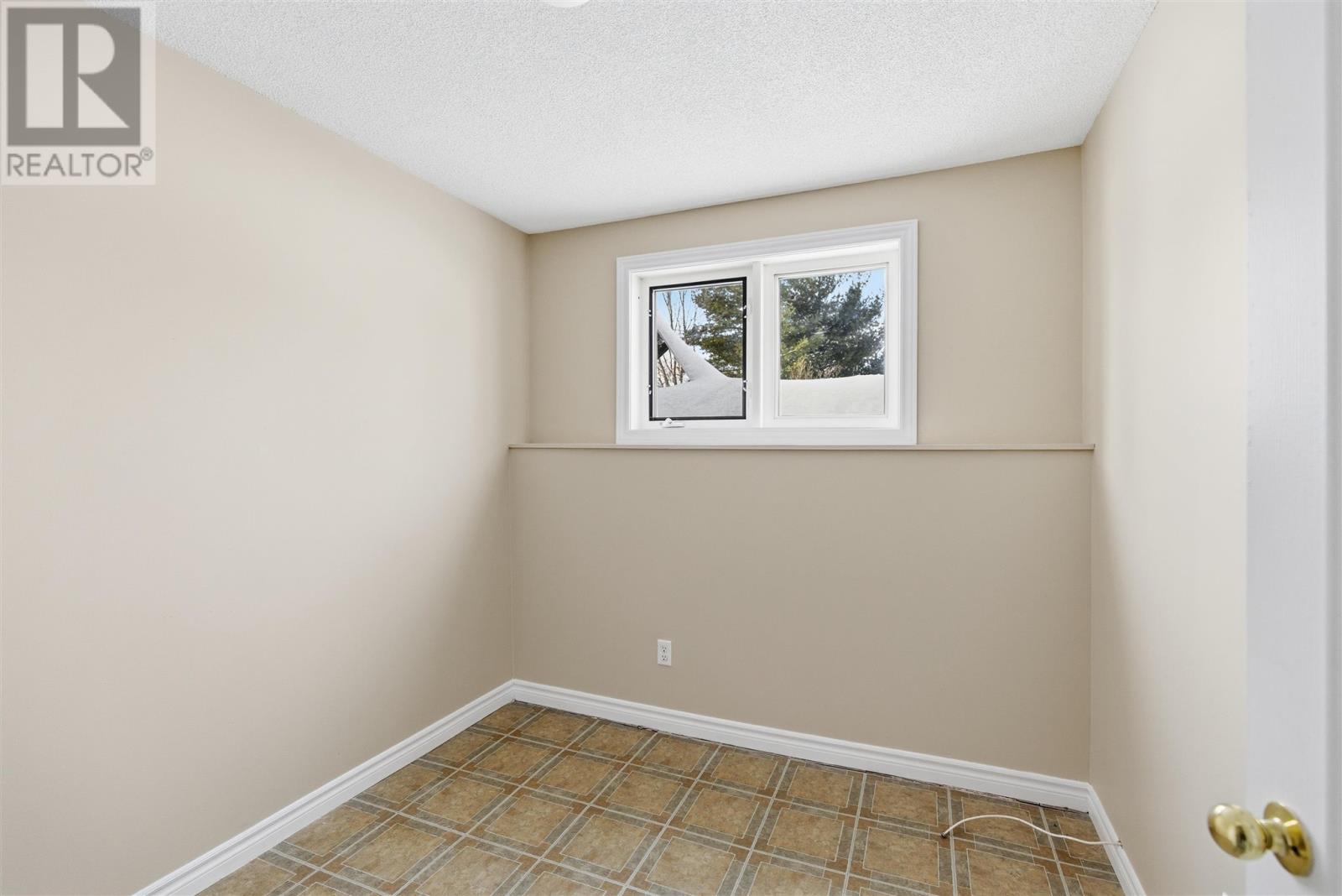 30-32 Wemyss St, Sault Ste. Marie, Ontario  P6B 1B3 - Photo 13 - SM260314