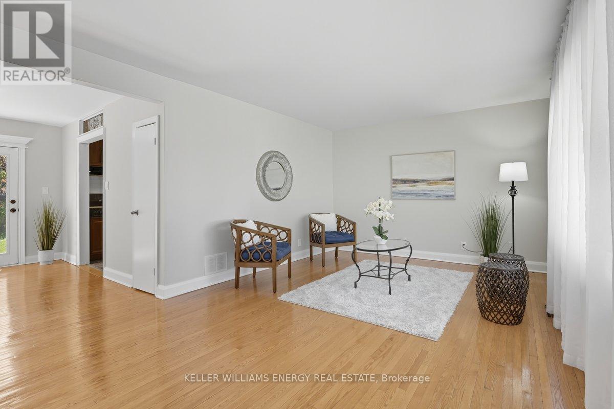 233 Greenwood Avenue, Oshawa, Ontario  L1J 1W7 - Photo 3 - E12797272