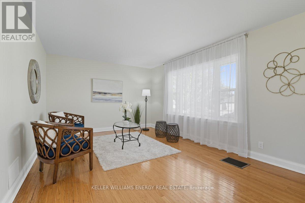 233 Greenwood Avenue, Oshawa, Ontario  L1J 1W7 - Photo 4 - E12797272