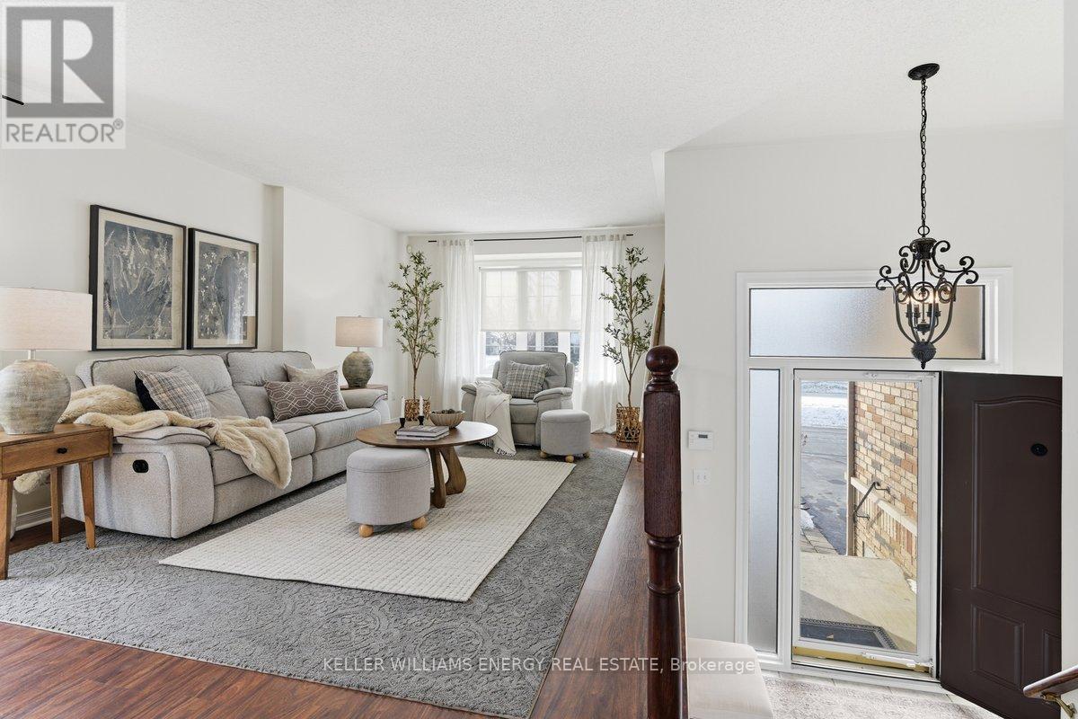 1533 Greenvalley Trail, Oshawa, Ontario L1K 2N6 - Photo 2 - E12797464