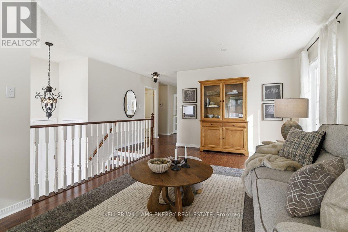 1533 Greenvalley Trail, Oshawa, Ontario L1K 2N6 - Photo 3 - E12797464