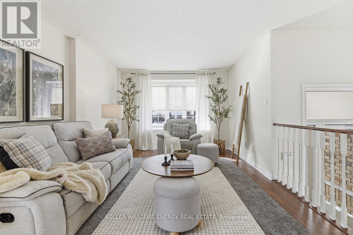 1533 Greenvalley Trail, Oshawa, Ontario L1K 2N6 - Photo 4 - E12797464