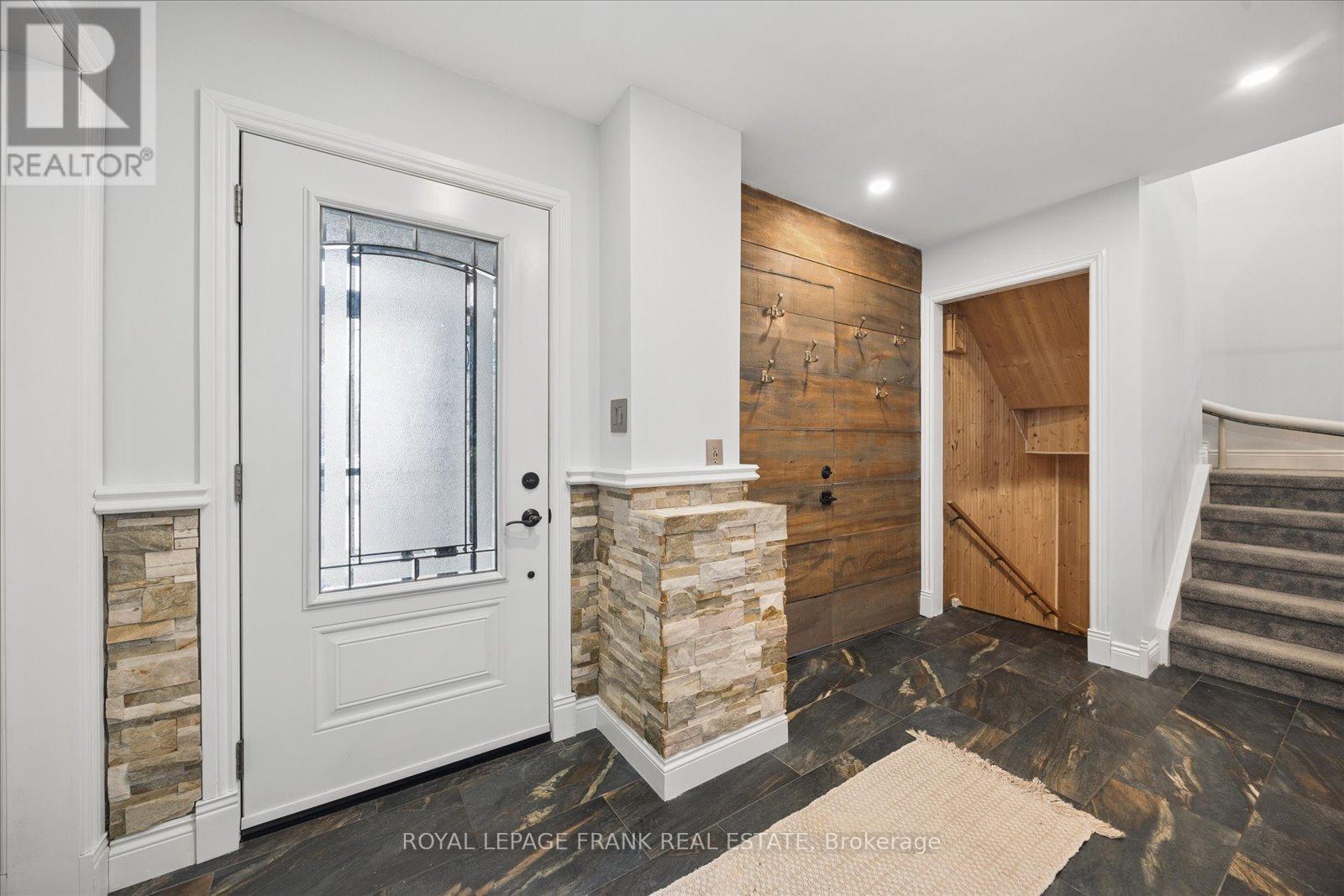 386 Prince Of Wales Drive, Whitby (Blue Grass Meadows), Ontario  L1N 6M9 - Photo 5 - E12797524