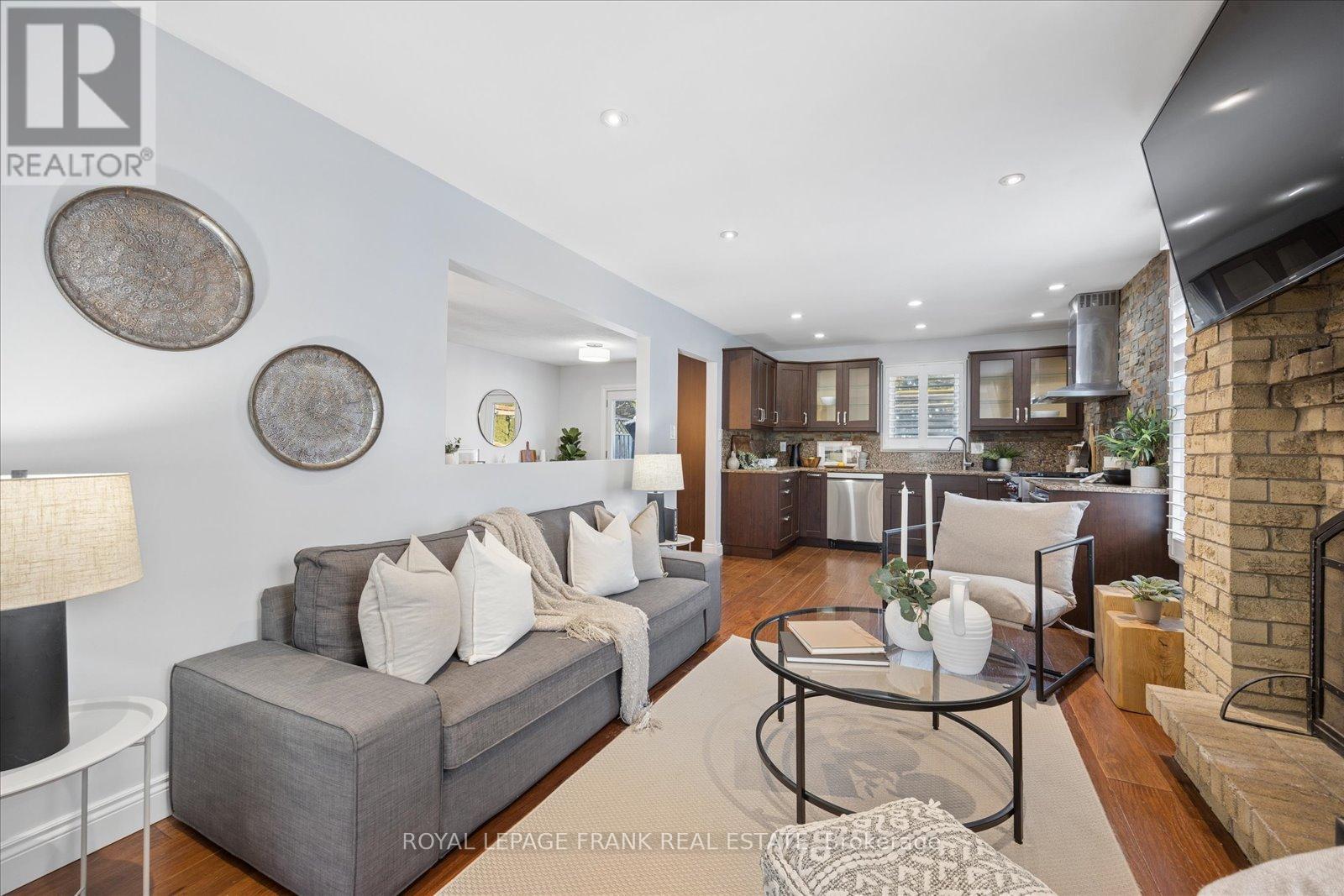 386 Prince Of Wales Drive, Whitby (Blue Grass Meadows), Ontario  L1N 6M9 - Photo 9 - E12797524