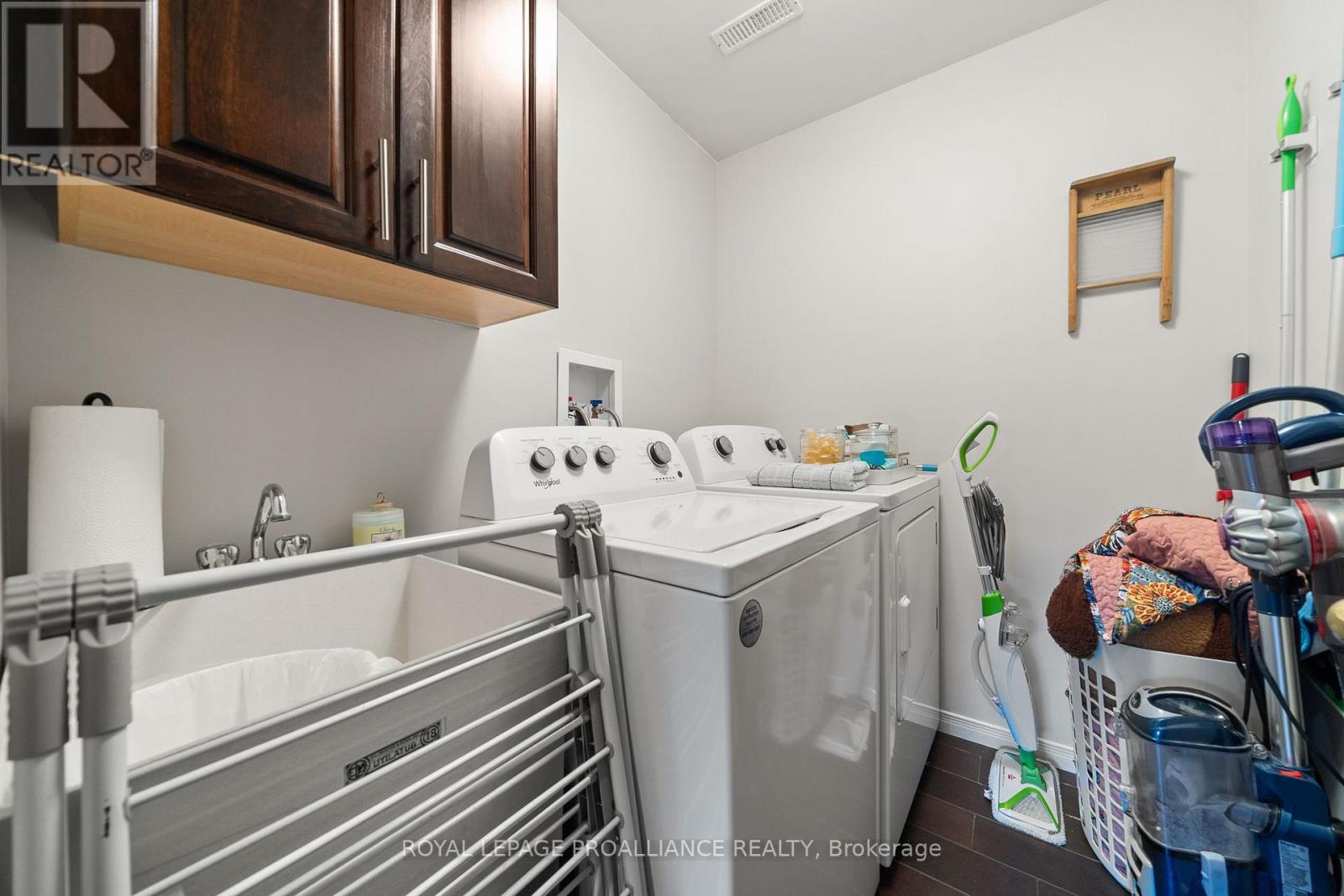 9 Spruce Gardens, Belleville, Ontario  K8N 5W3 - Photo 38 - X12797344