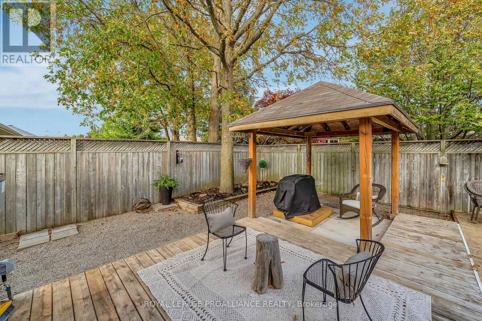 9 Spruce Gardens, Belleville, Ontario  K8N 5W3 - Photo 46 - X12797344