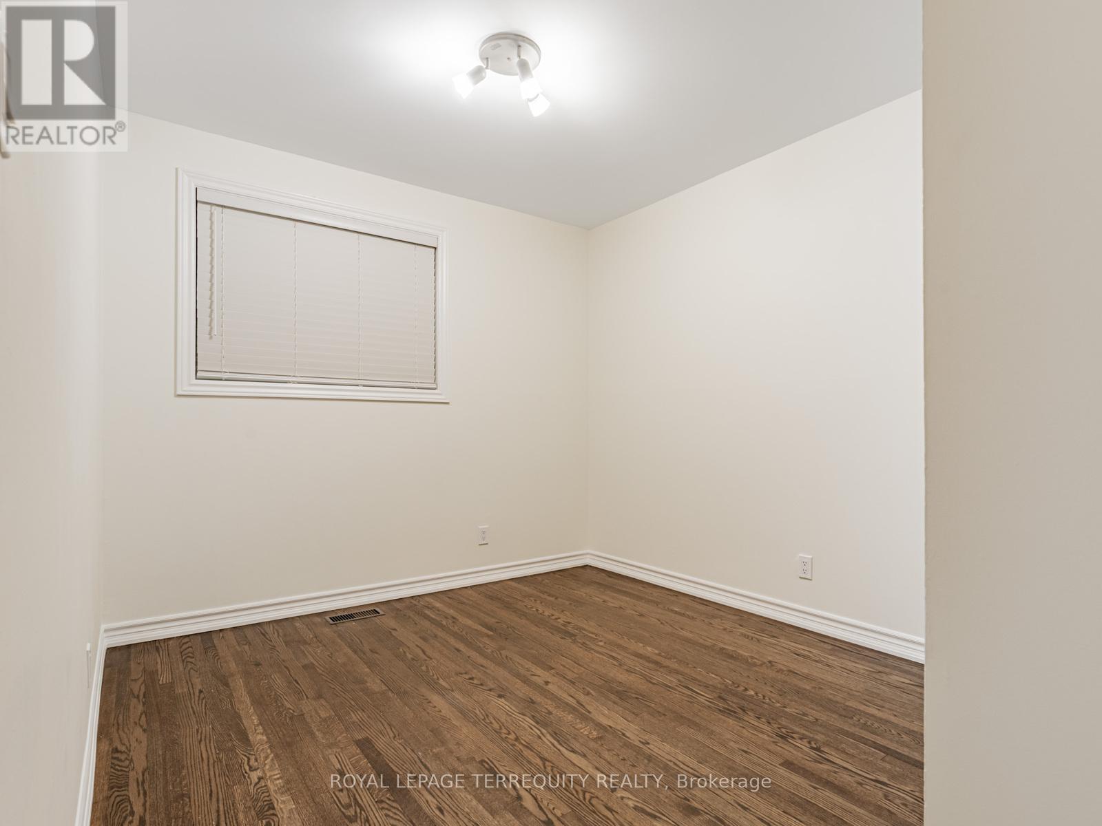 5 Rochelle Crescent, Toronto, Ontario  M2J 1Y3 - Photo 10 - C12792392