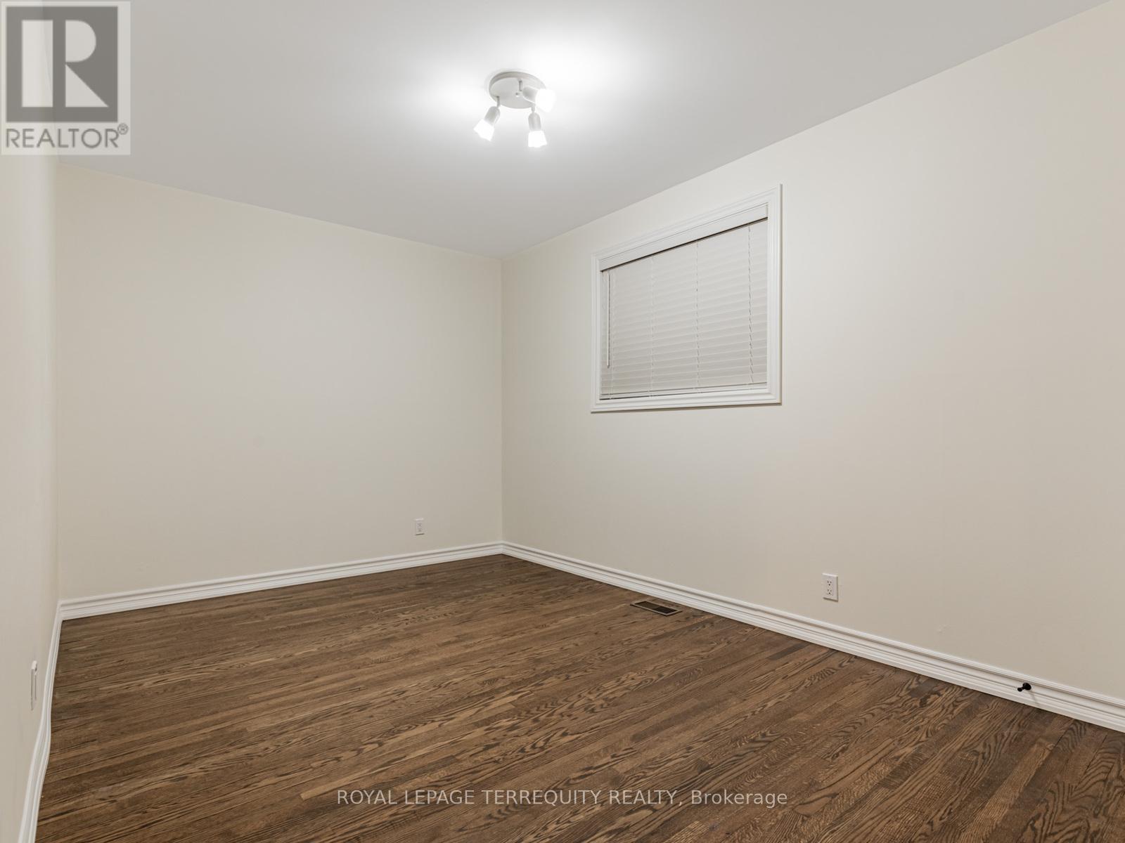 5 Rochelle Crescent, Toronto, Ontario  M2J 1Y3 - Photo 12 - C12792392