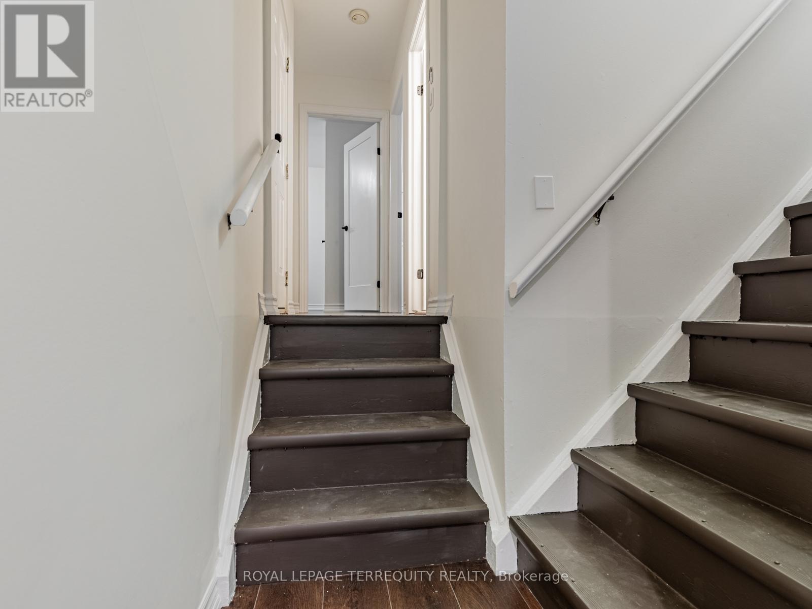 5 Rochelle Crescent, Toronto, Ontario  M2J 1Y3 - Photo 6 - C12792392
