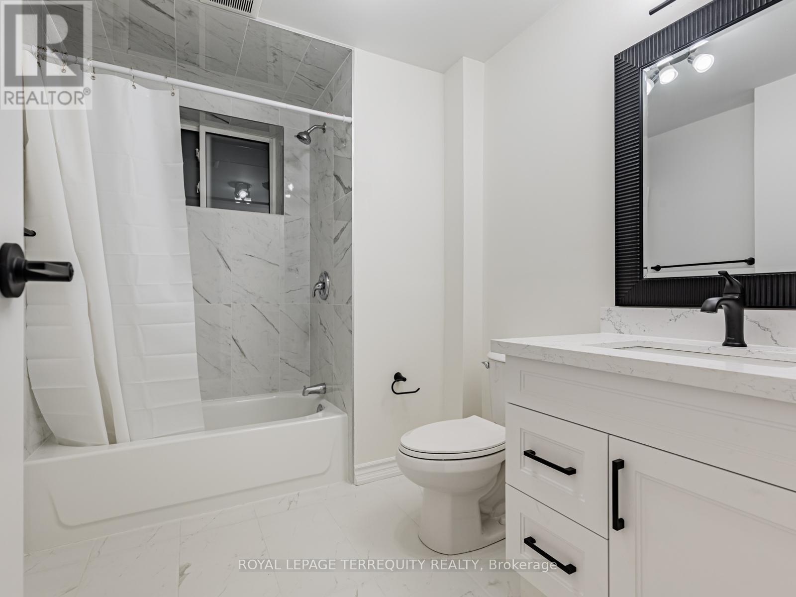 5 Rochelle Crescent, Toronto, Ontario  M2J 1Y3 - Photo 7 - C12792392