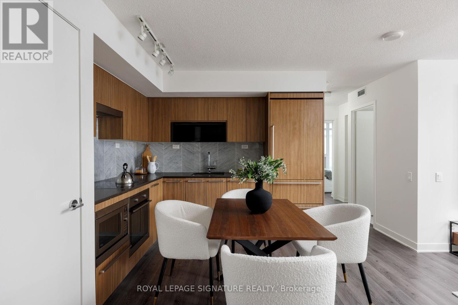 712 - 70 Queens Wharf Road, Toronto, Ontario M5V 0J2 - Photo 7 - C12797382