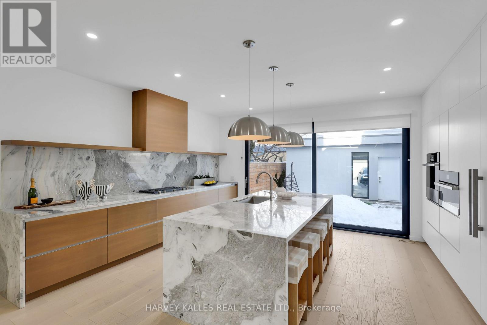 223 Wychwood Avenue, Toronto, Ontario  M6C 2T5 - Photo 13 - C12797506