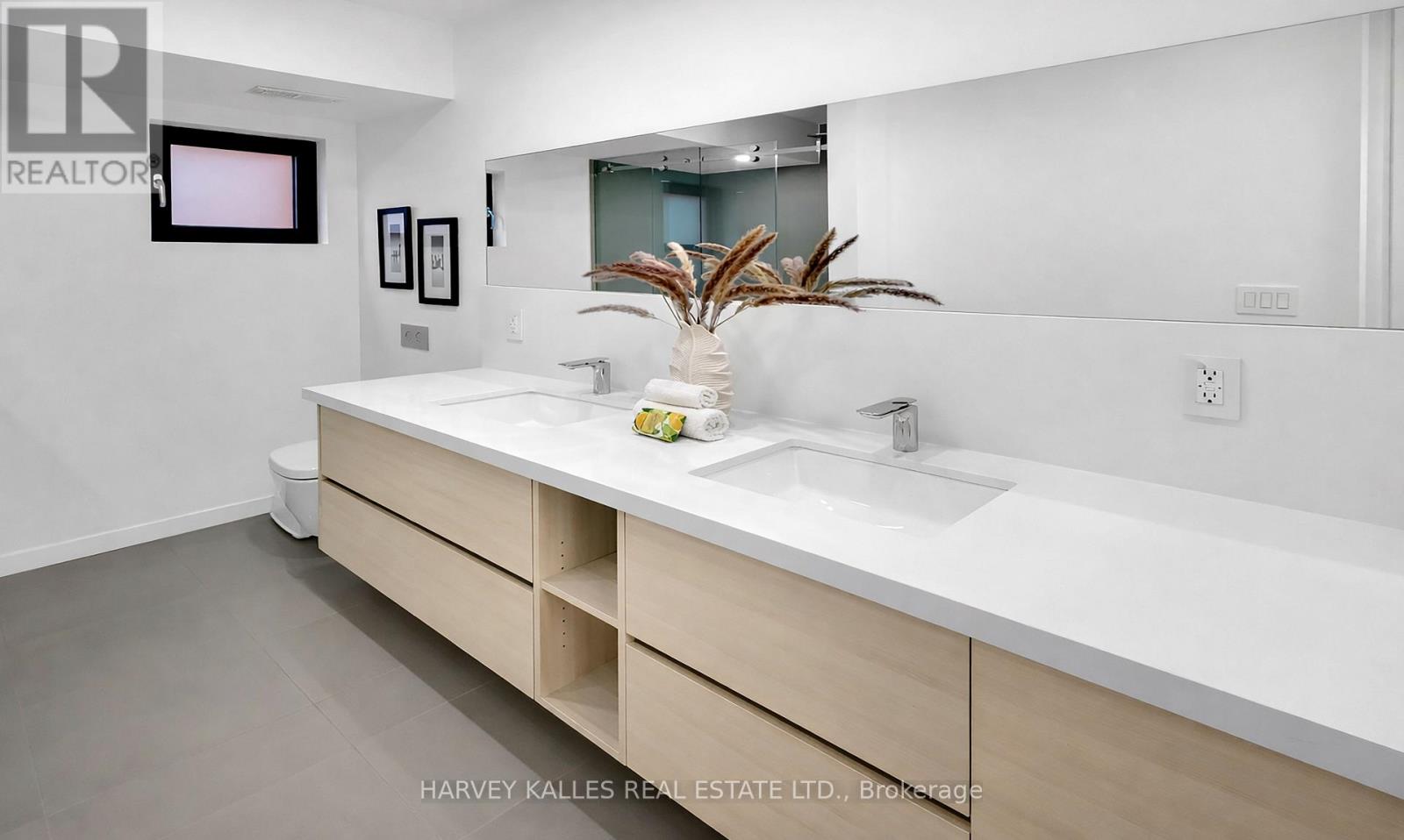 223 Wychwood Avenue, Toronto, Ontario  M6C 2T5 - Photo 21 - C12797506