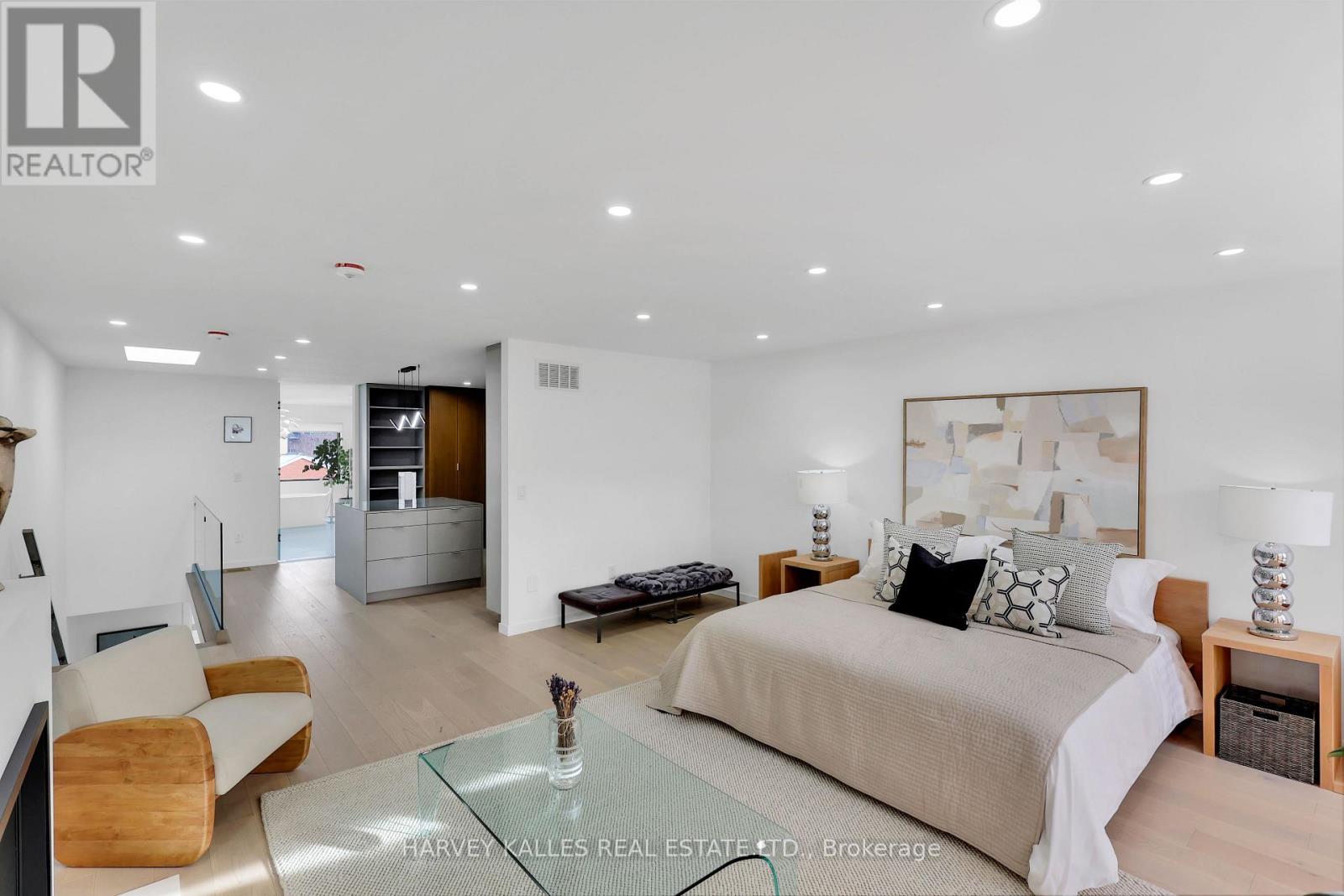 223 Wychwood Avenue, Toronto, Ontario  M6C 2T5 - Photo 27 - C12797506