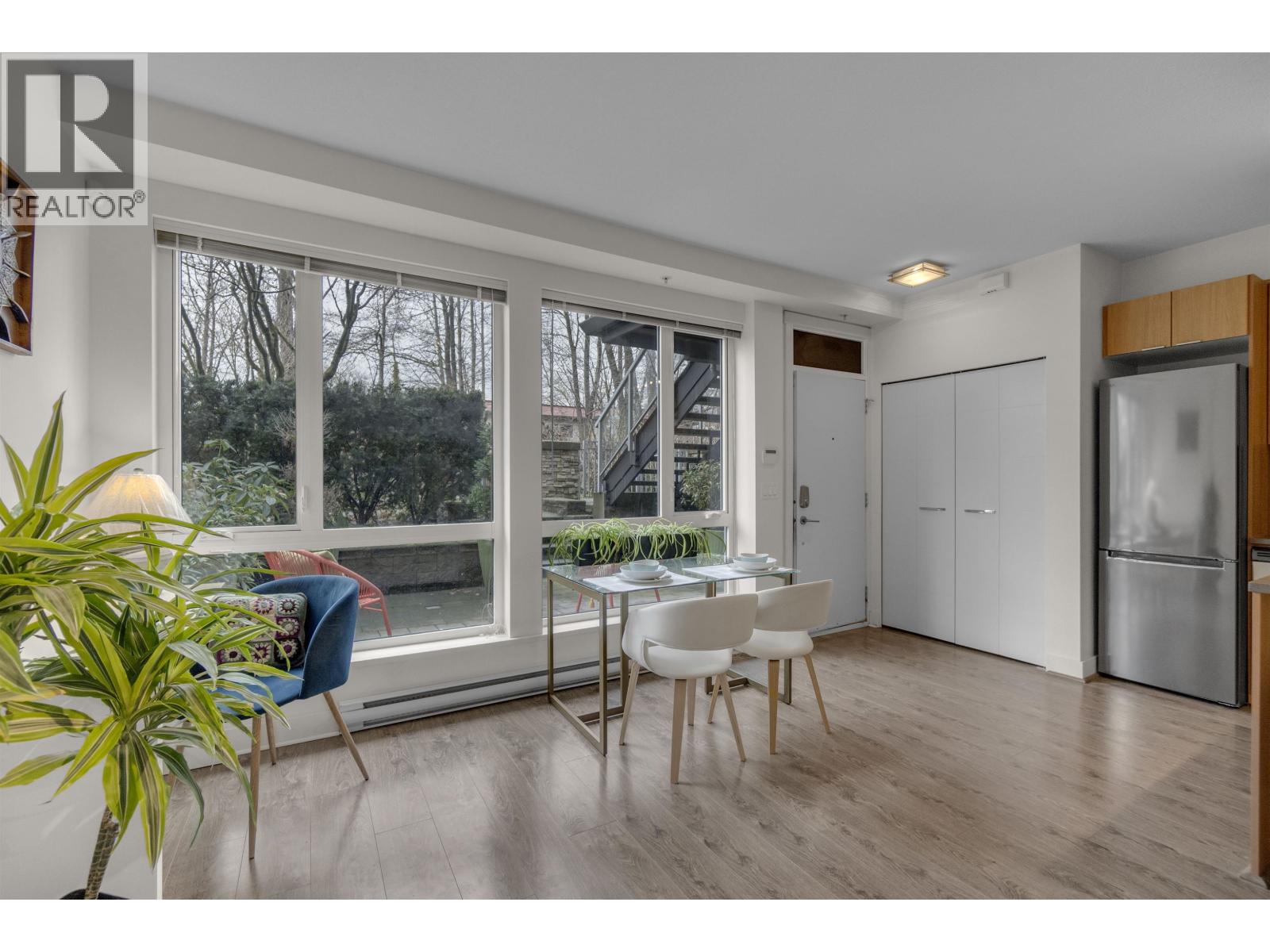 103 735 W 15th Street, North Vancouver, British Columbia  V7M 0B8 - Photo 5 - R3090939