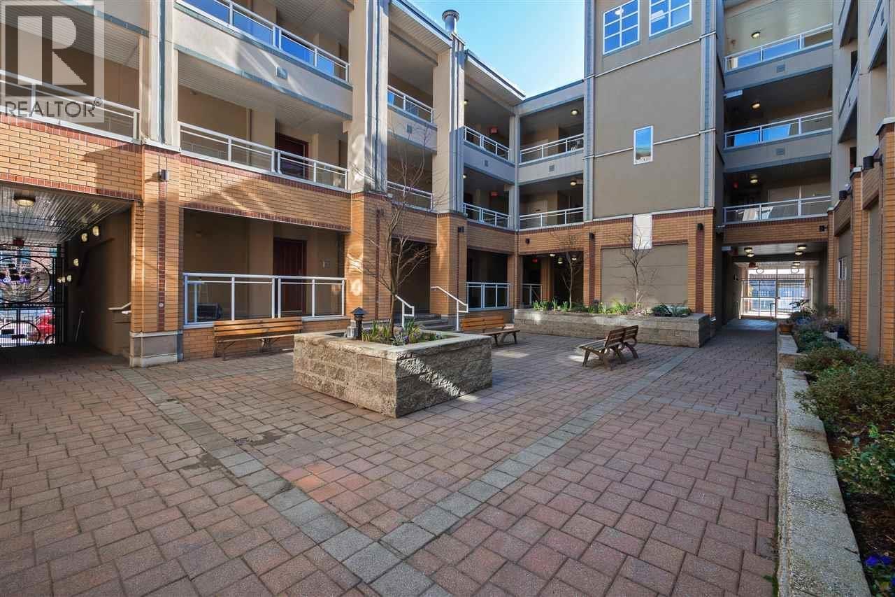 103 108 W Esplanade, North Vancouver, British Columbia  V7M 3M8 - Photo 2 - R3090977