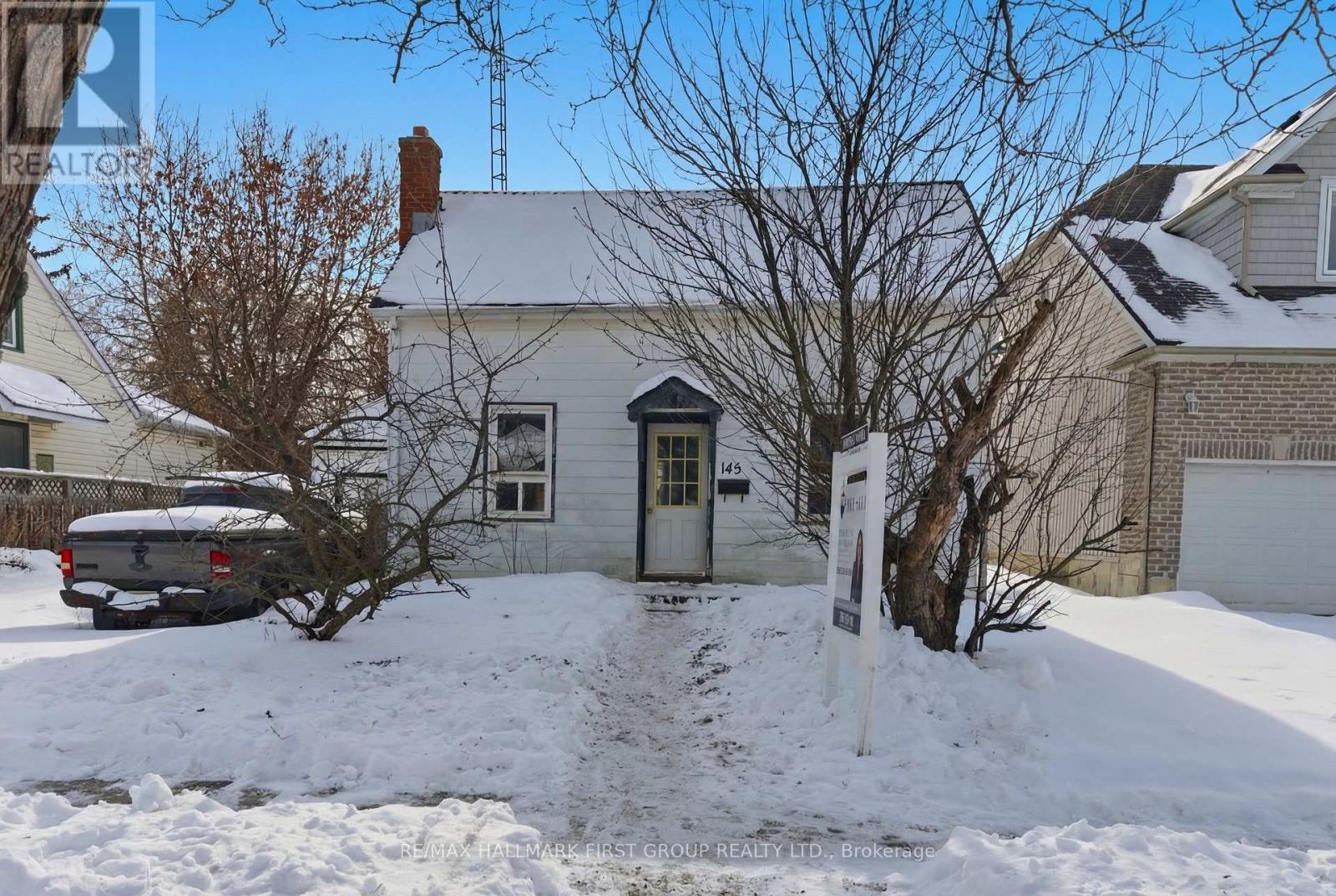 145 Tresane Street, Oshawa, Ontario  L1J 1T7 - Photo 2 - E12797276