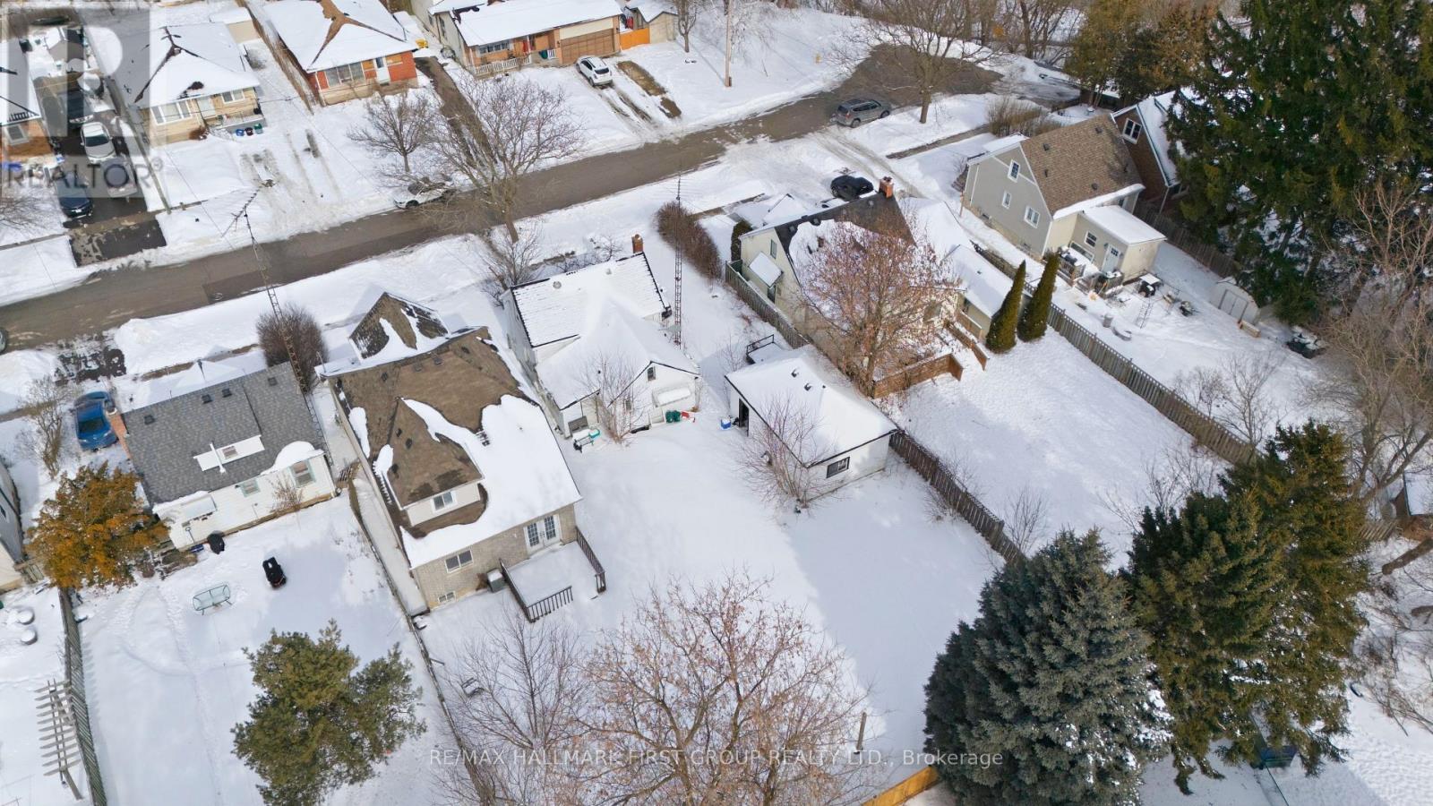 145 Tresane Street, Oshawa, Ontario  L1J 1T7 - Photo 4 - E12797276