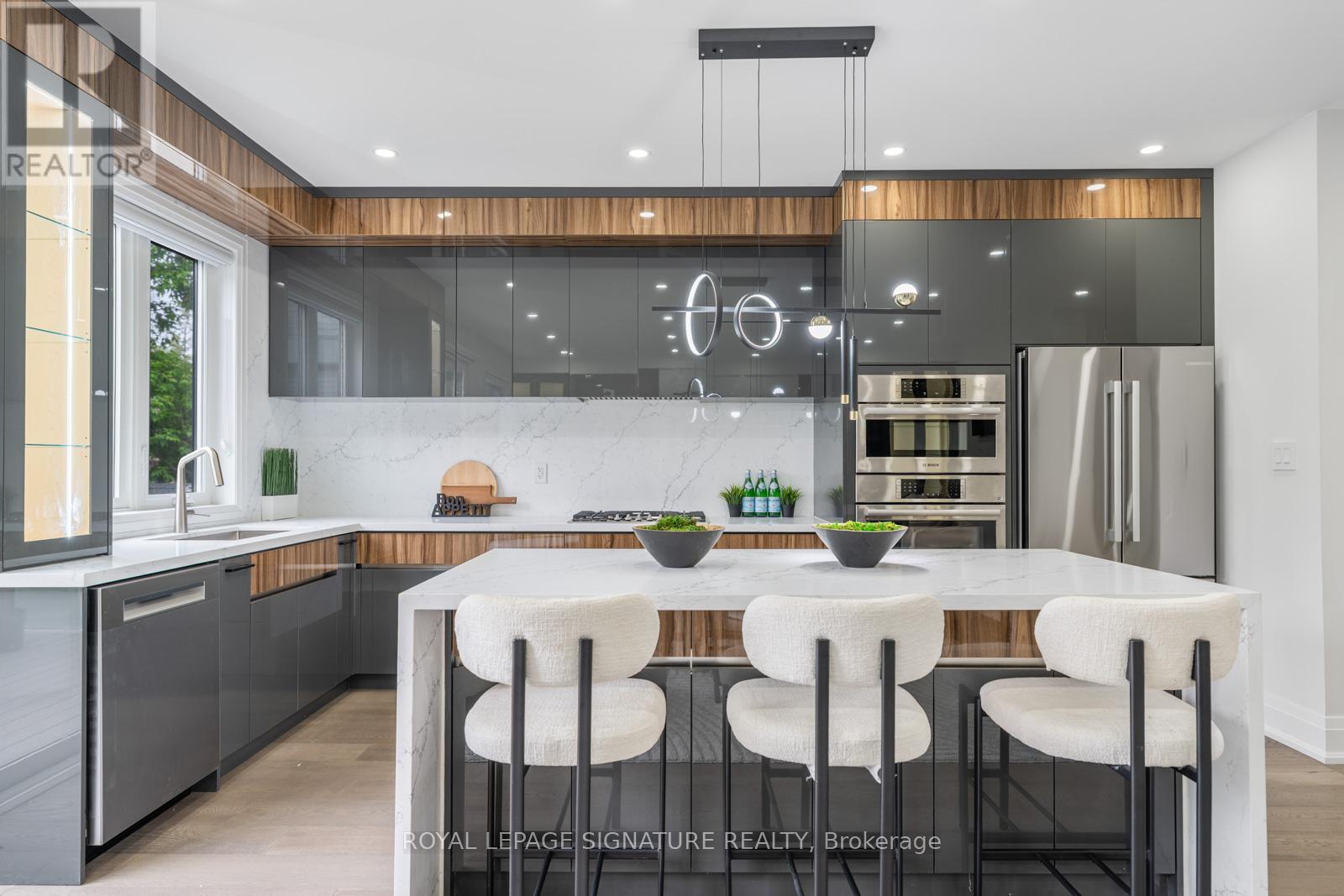 17 Trenton Avenue, Toronto, Ontario  M4C 2Z3 - Photo 11 - E12797394