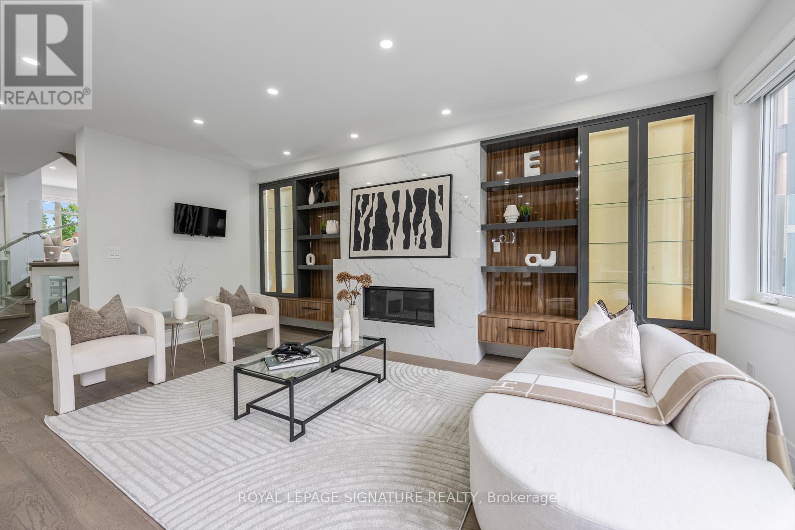 17 Trenton Avenue, Toronto, Ontario  M4C 2Z3 - Photo 13 - E12797394