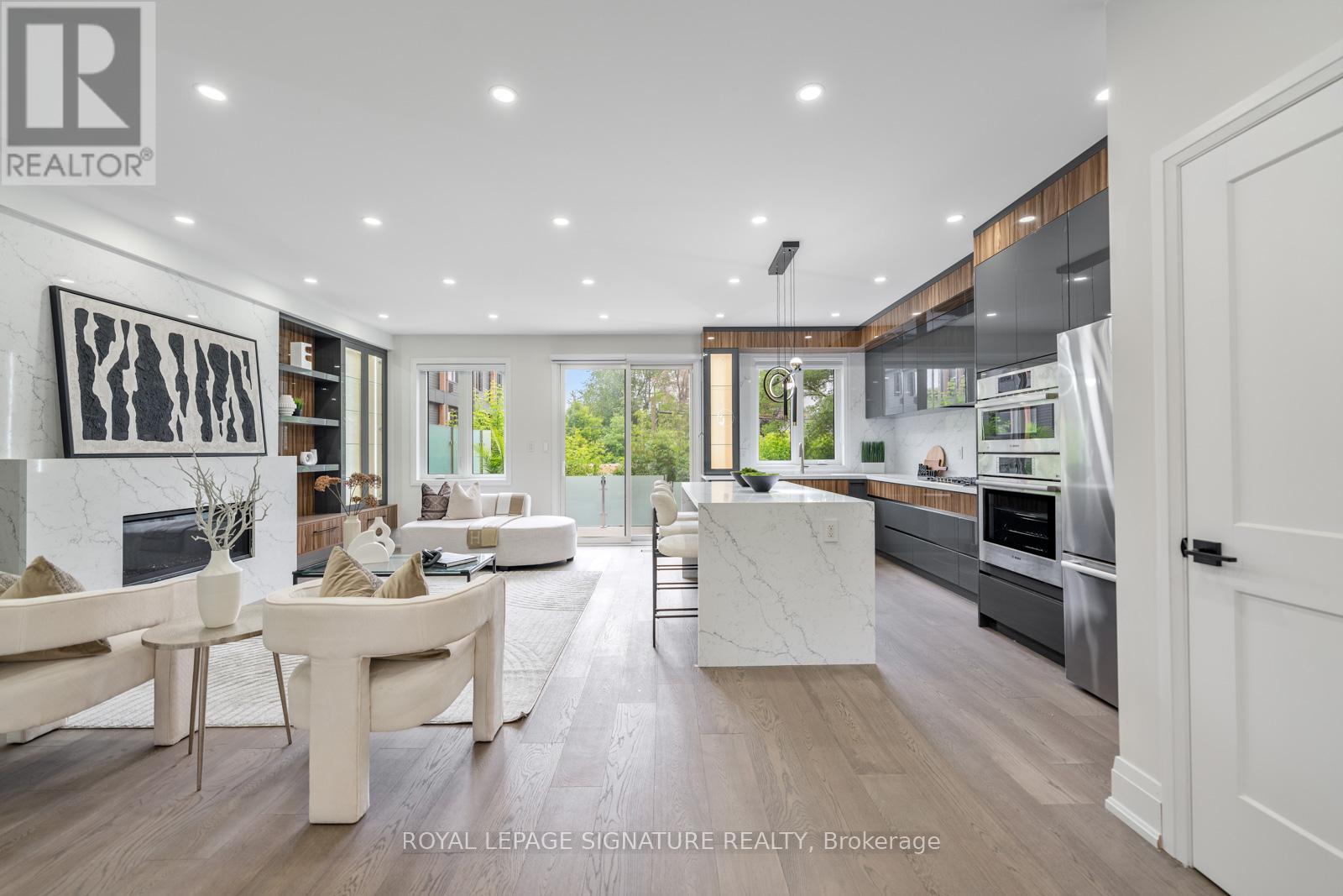 17 Trenton Avenue, Toronto, Ontario  M4C 2Z3 - Photo 7 - E12797394