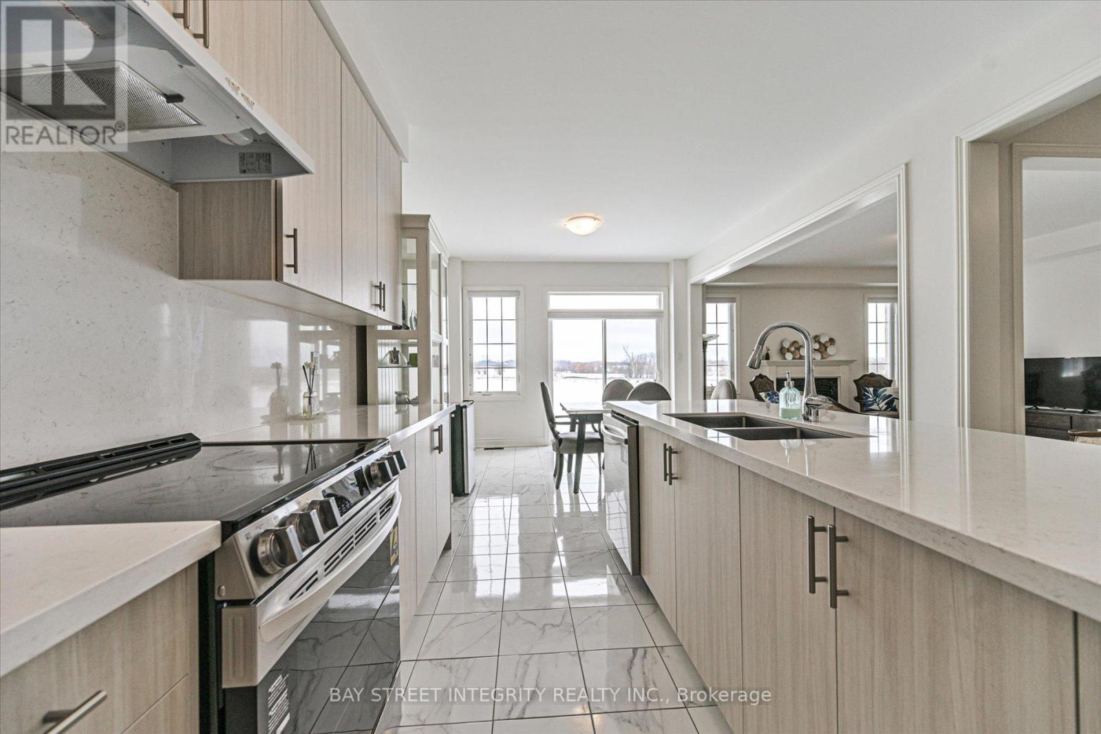 1452 Wheatcroft Drive, Oshawa, Ontario  L1L 0W5 - Photo 9 - E12797482