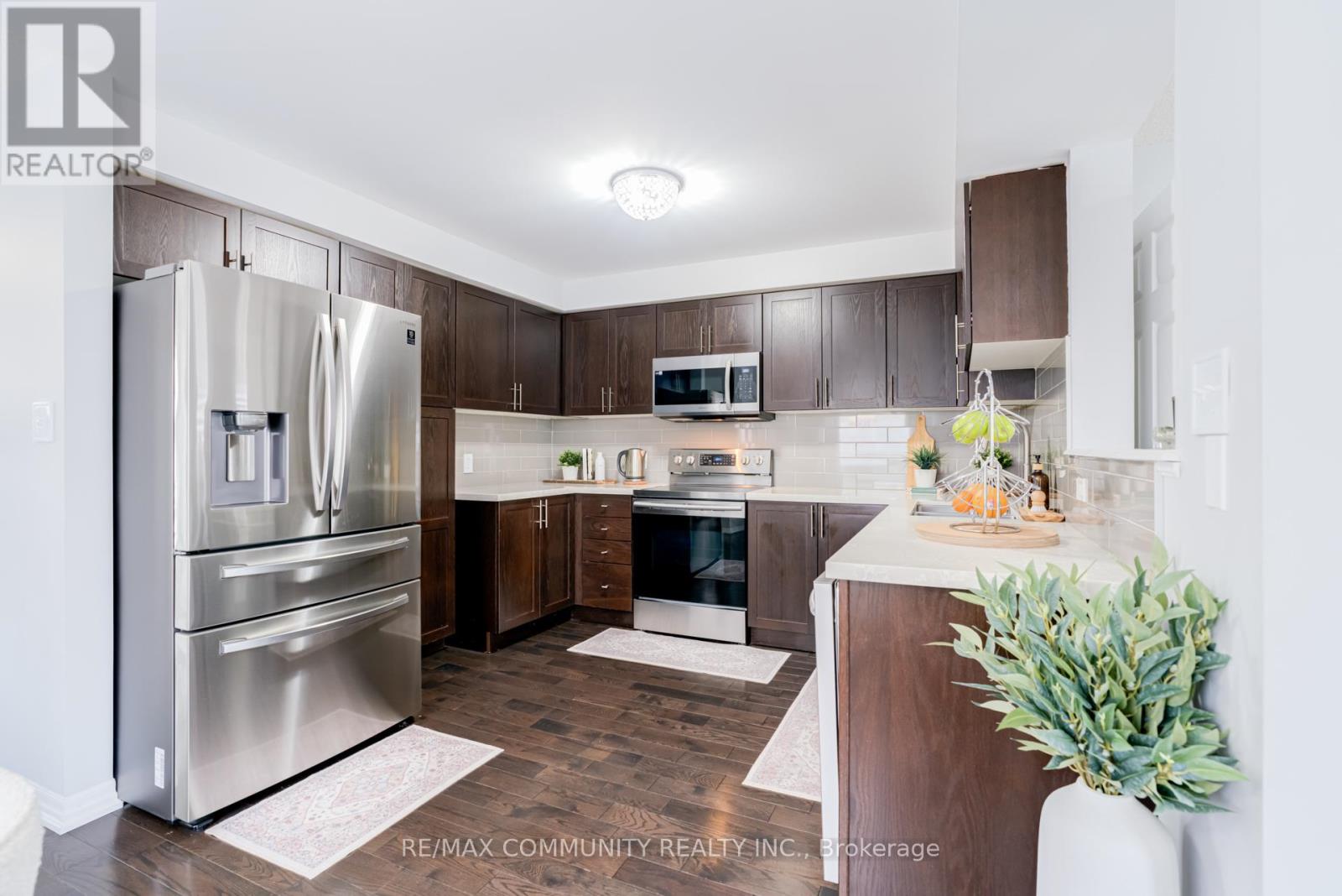 1115 Ormond Drive, Oshawa, Ontario  L1K 0K5 - Photo 6 - E12797504