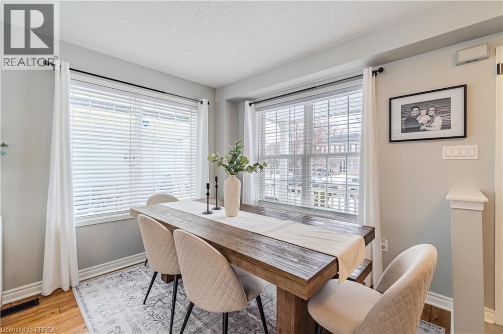 10 Gaydon Way, Brantford, Ontario  N3T 6P9 - Photo 2 - 40805236