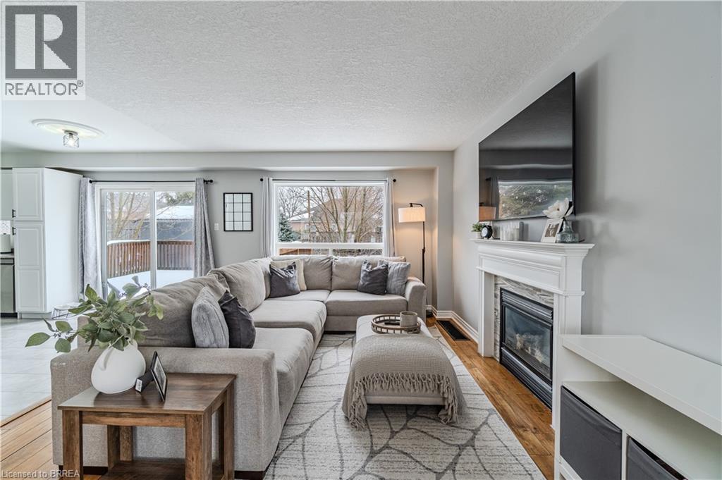 10 Gaydon Way, Brantford, Ontario  N3T 6P9 - Photo 3 - 40805236