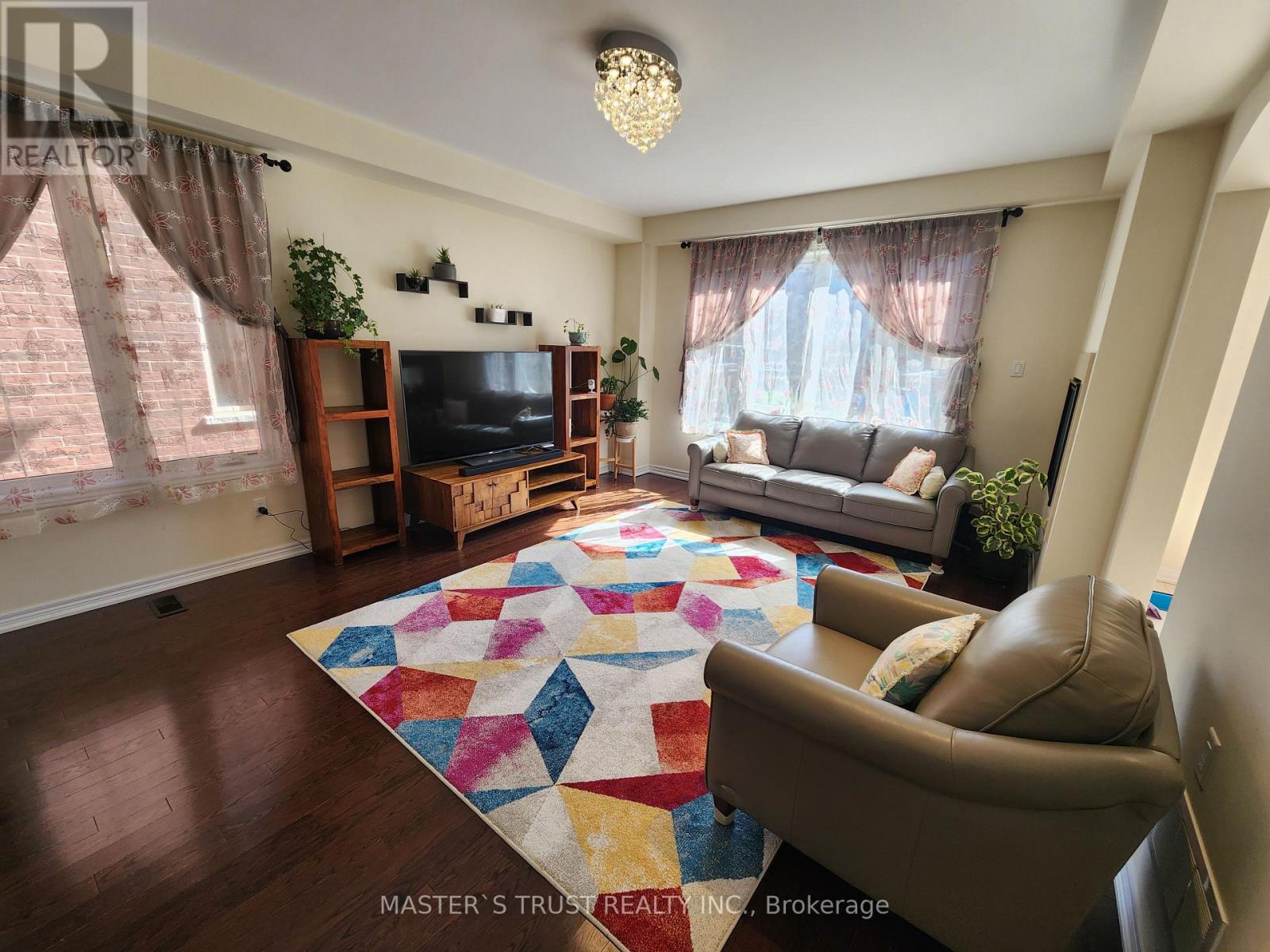 53 Kidd Street, Bradford West Gwillimbury (Bradford), Ontario  L3Z 0V5 - Photo 2 - N12797334