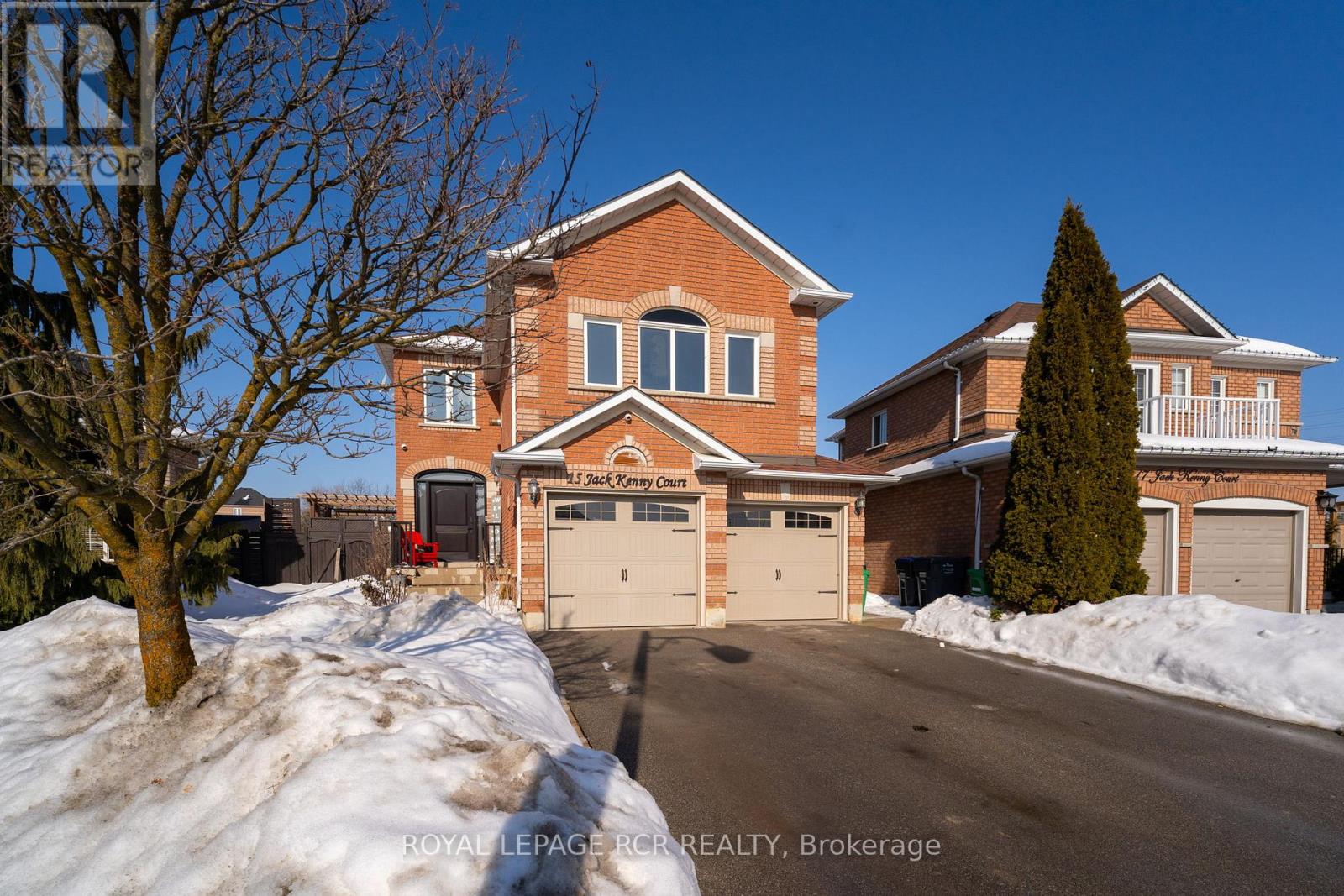 15 Jack Kenny Court, Caledon, Ontario  L7E 2M5 - Photo 2 - W12797288