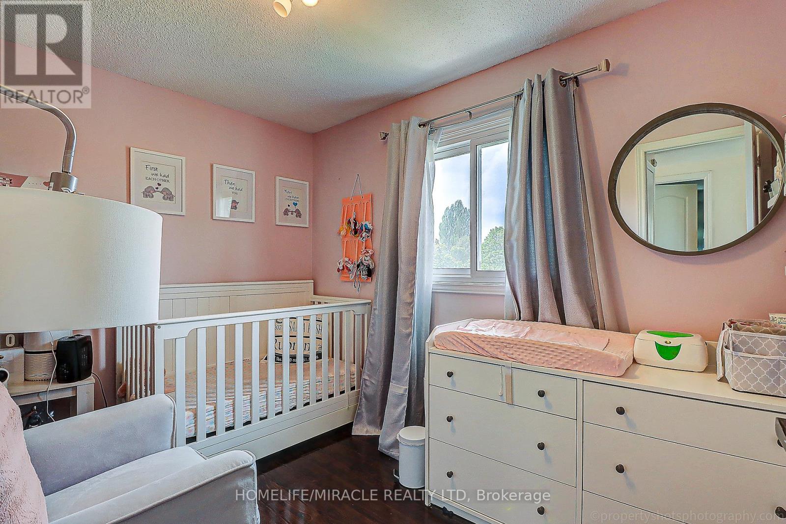 114 Martindale Crescent, Brampton, Ontario  L6X 2V1 - Photo 13 - W12797298