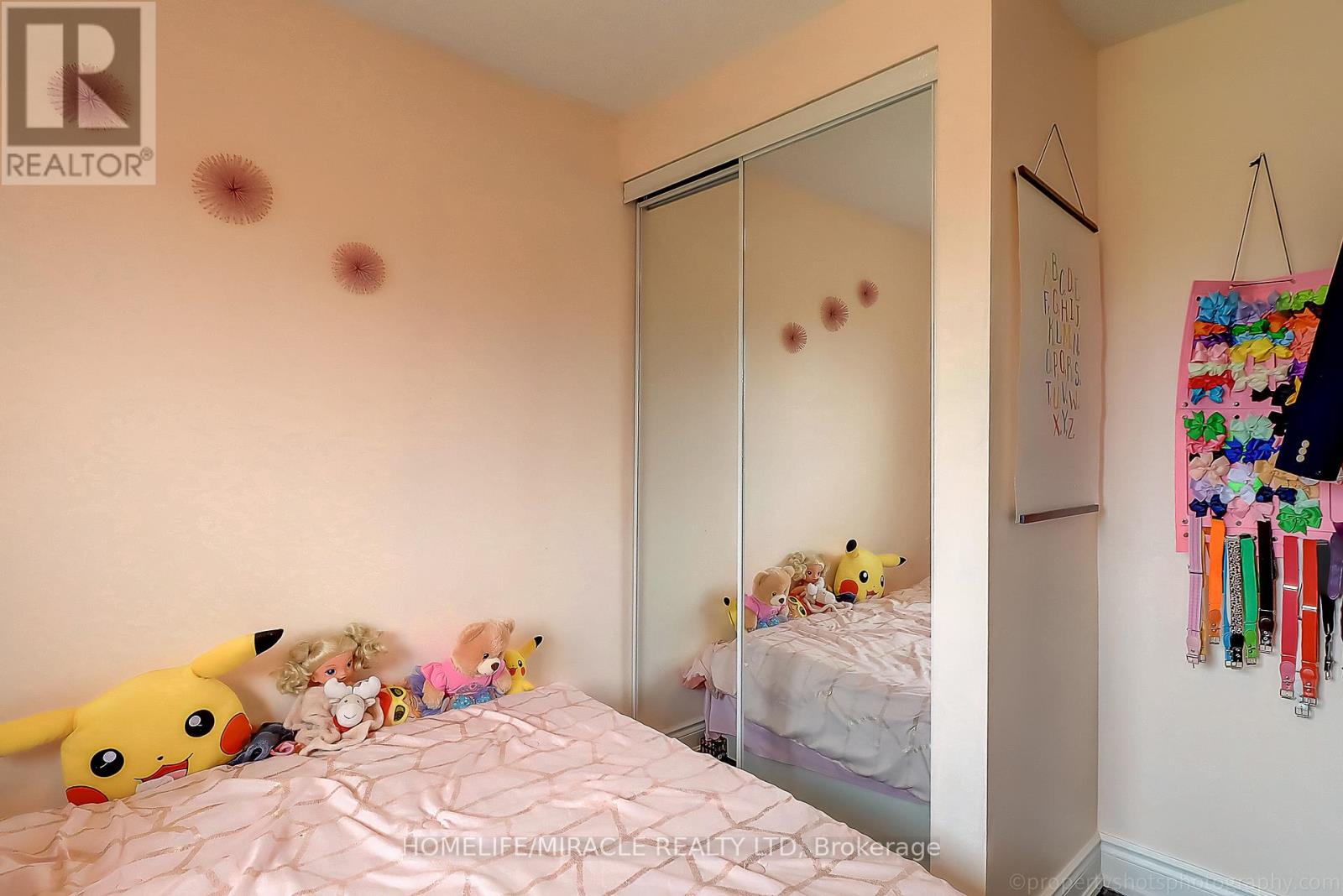 114 Martindale Crescent, Brampton, Ontario  L6X 2V1 - Photo 15 - W12797298