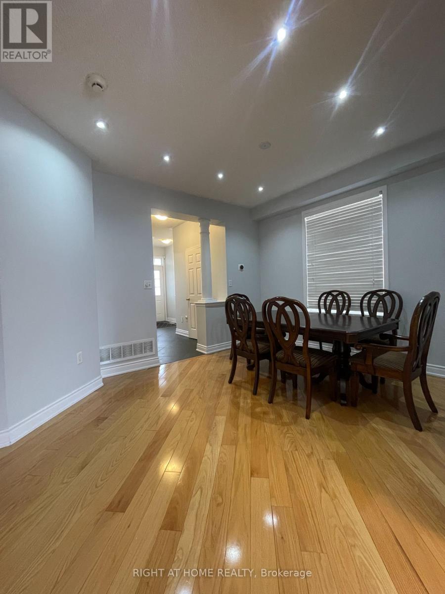 230 Fandango Drive, Brampton, Ontario  L6X 0M1 - Photo 10 - W12797390