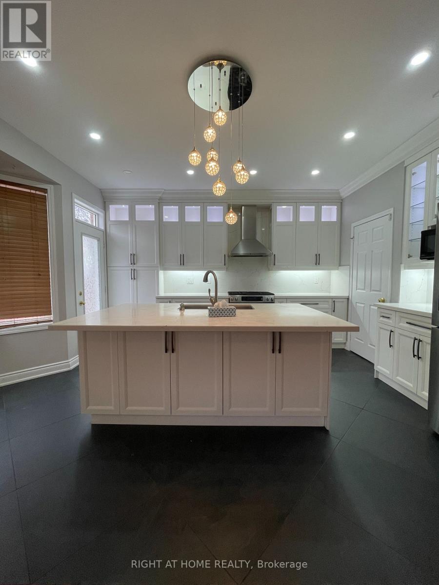 230 Fandango Drive, Brampton, Ontario  L6X 0M1 - Photo 19 - W12797390