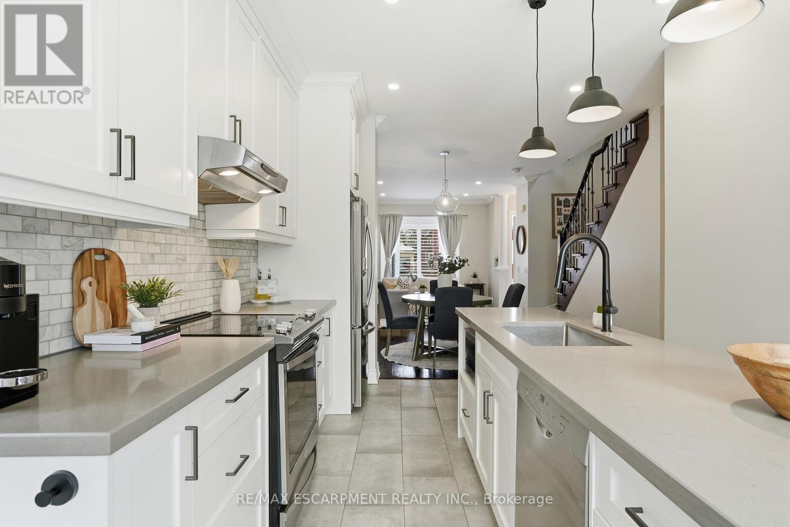 2669 Castle Hill Crescent, Oakville, Ontario  L6H 6J1 - Photo 11 - W12797426