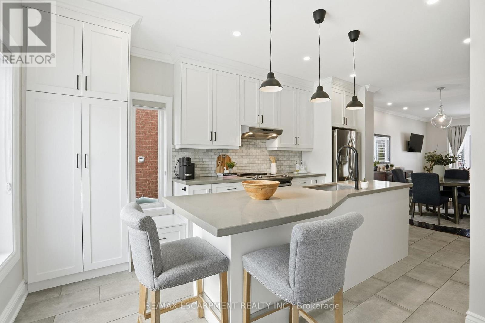 2669 Castle Hill Crescent, Oakville, Ontario  L6H 6J1 - Photo 13 - W12797426